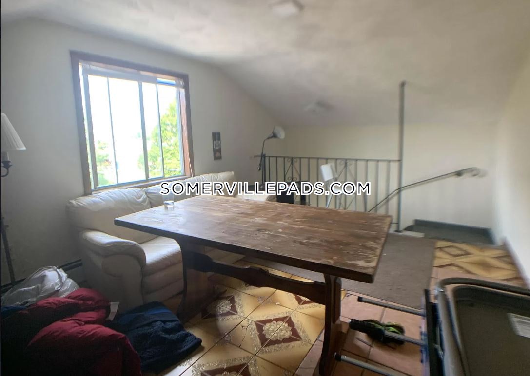 167 College Ave, Davis Square