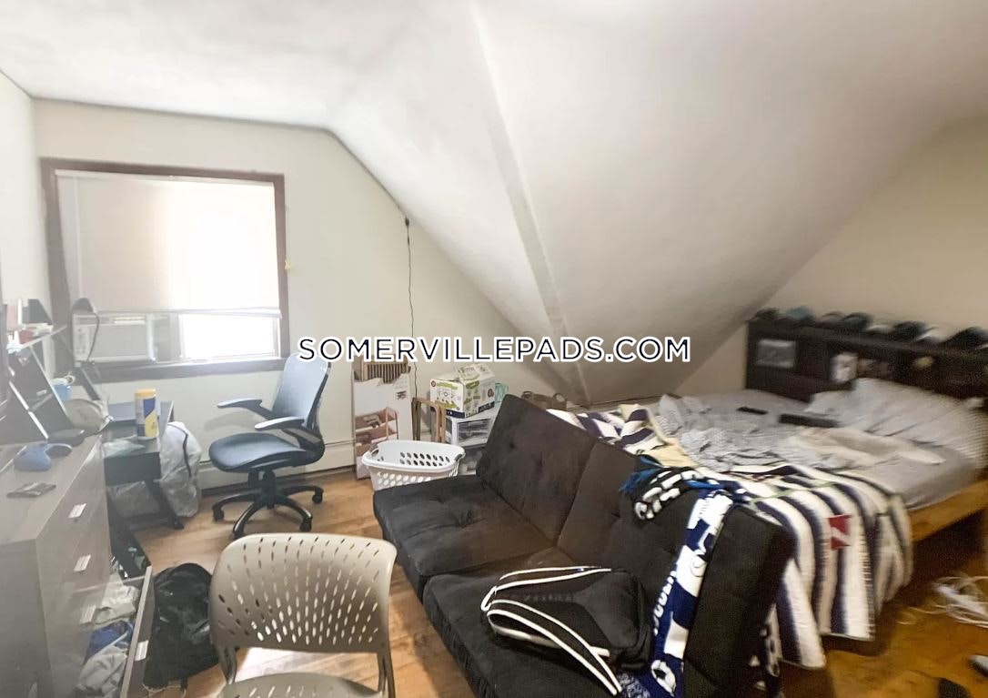 167 College Ave, Davis Square