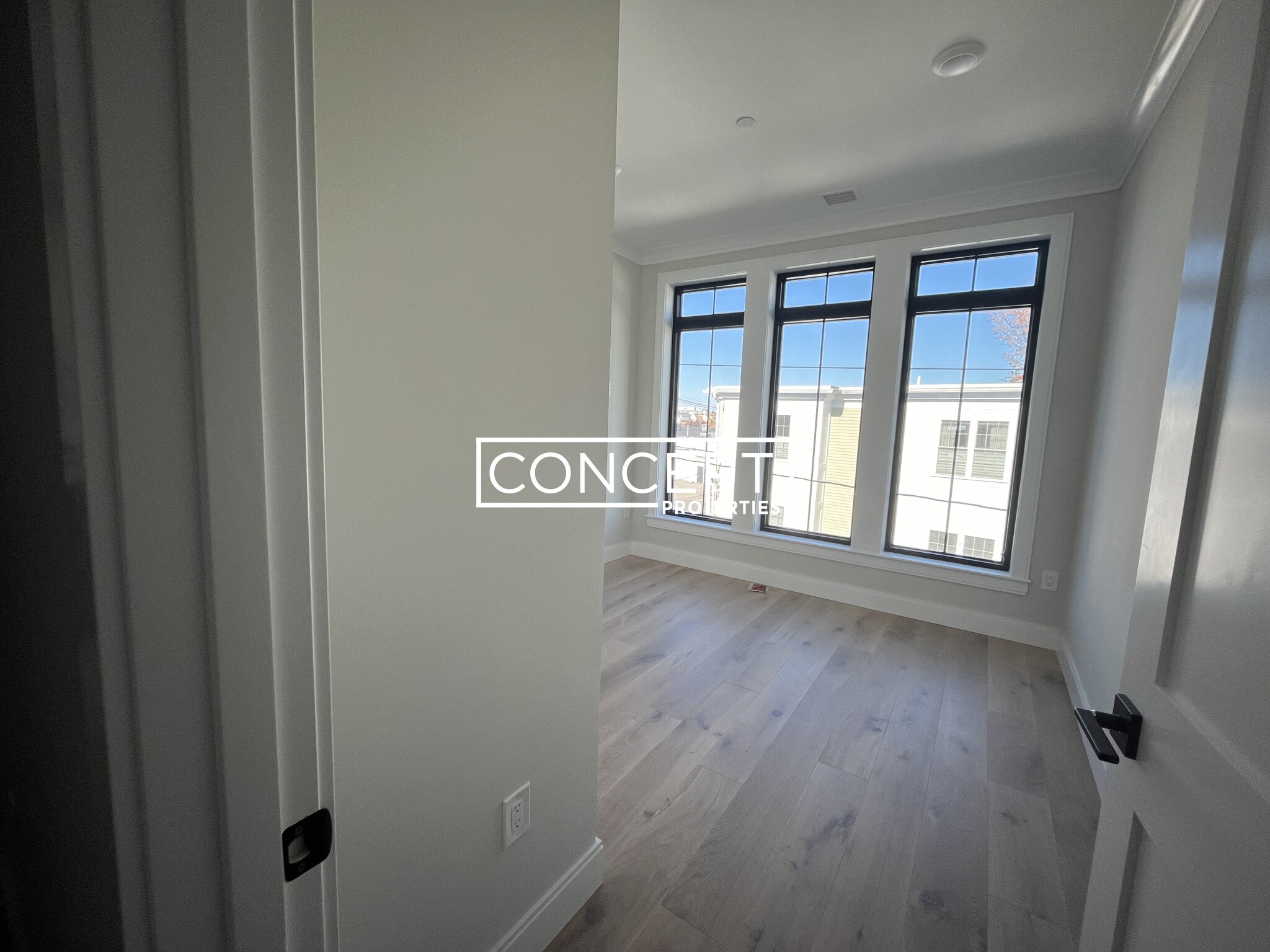 157 Everett St, Allston