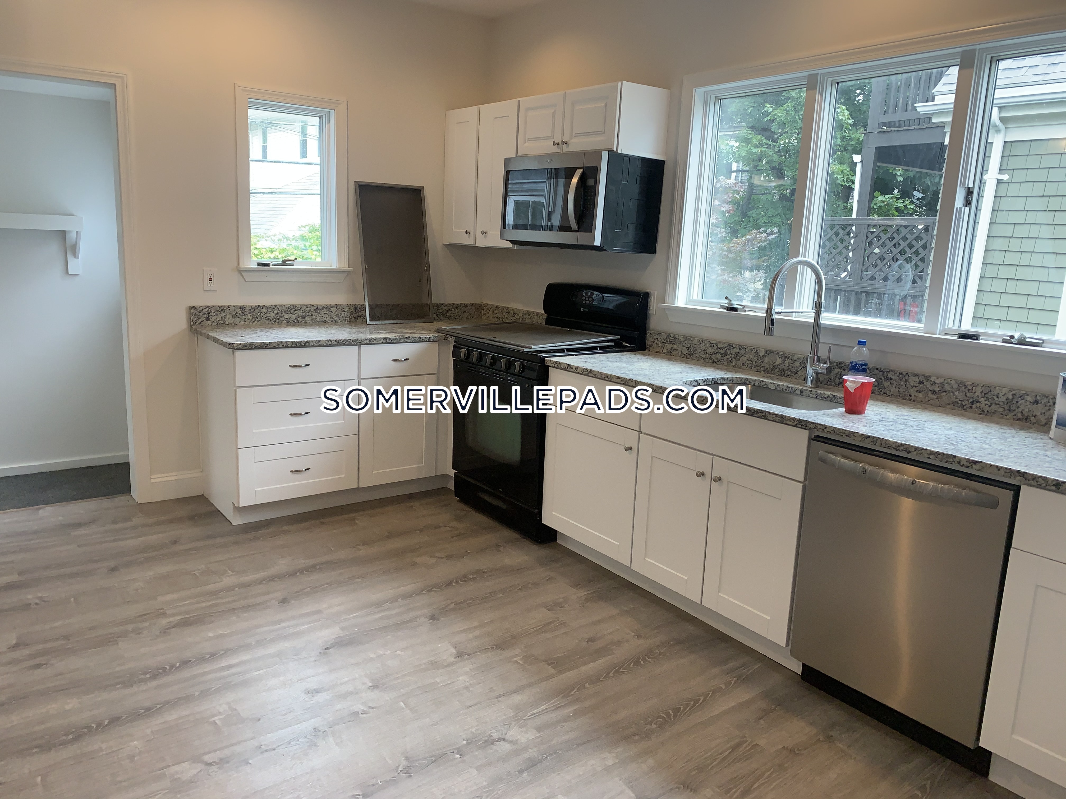 33 Teele Ave, Davis Square