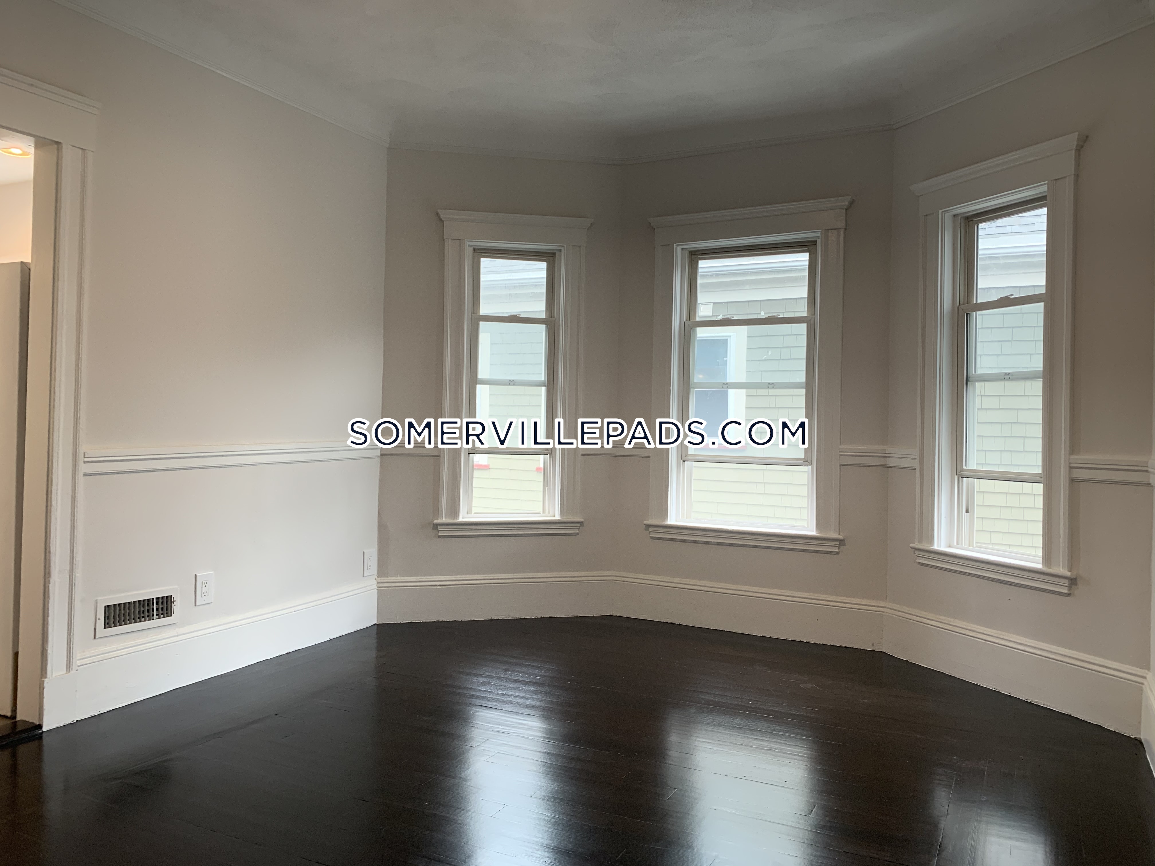 33 Teele Ave, Davis Square