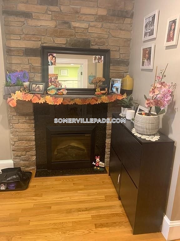 201 College Ave, Davis Square