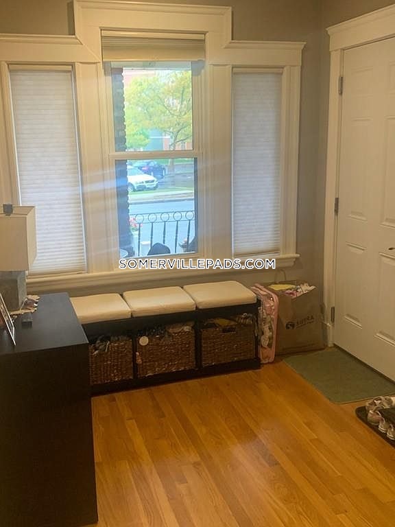 201 College Ave, Davis Square