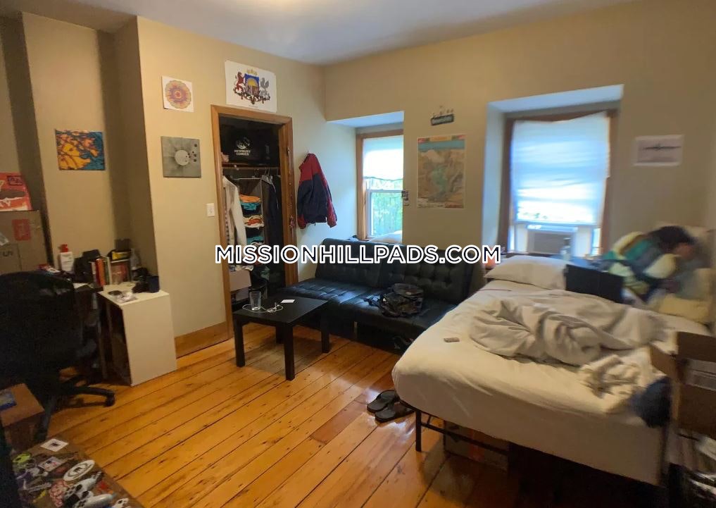 9 Sewall St, Mission Hill