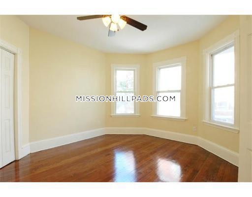 19 Parker Hill Ave, Mission Hill