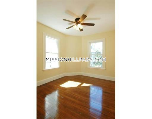 19 Parker Hill Ave, Mission Hill