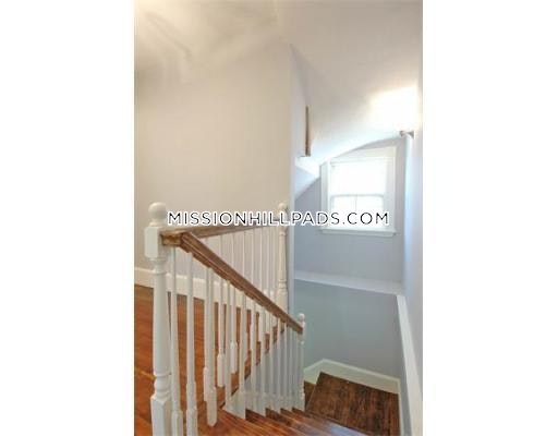 19 Parker Hill Ave, Mission Hill