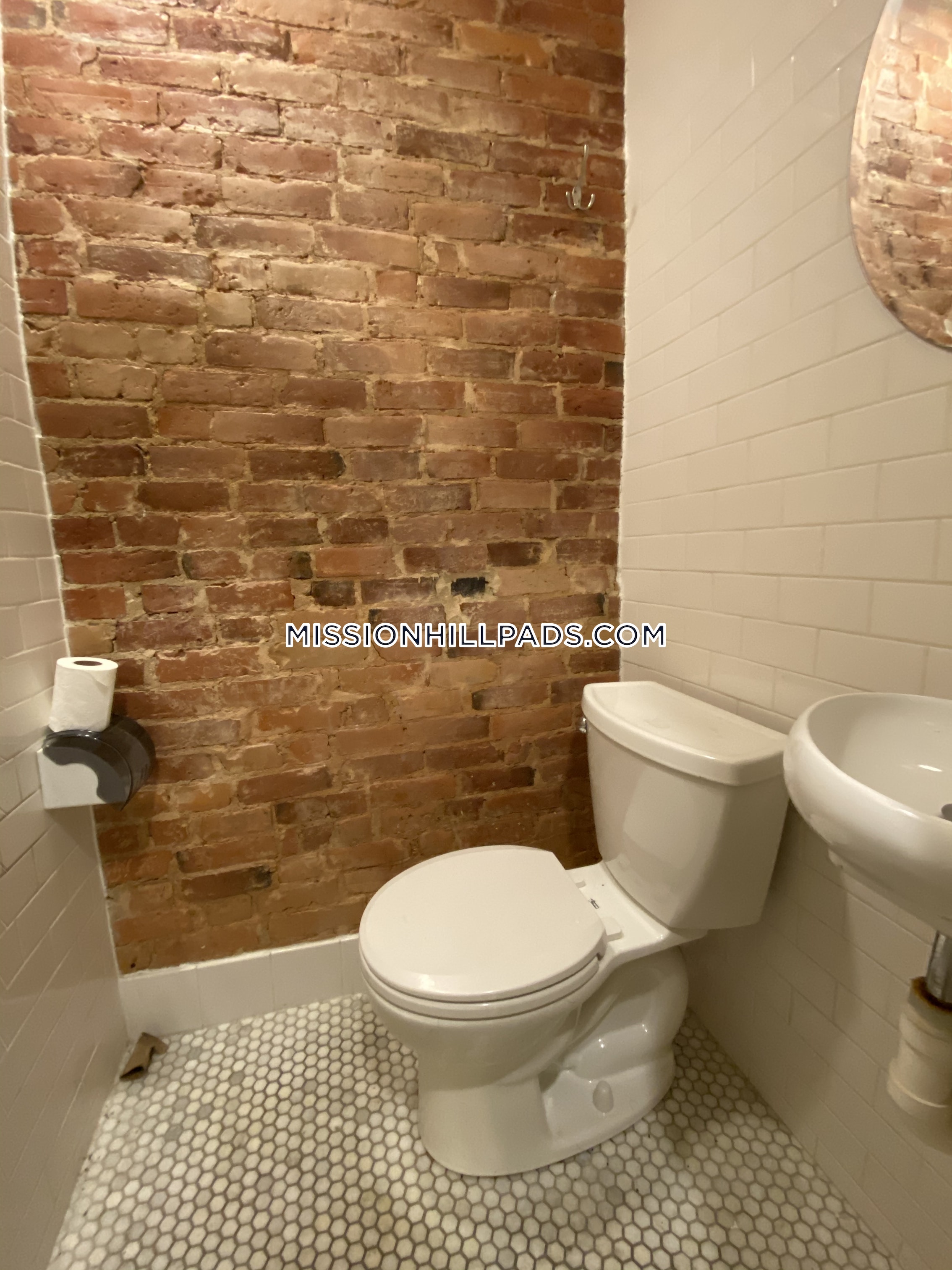 830 Huntington Ave, Mission Hill