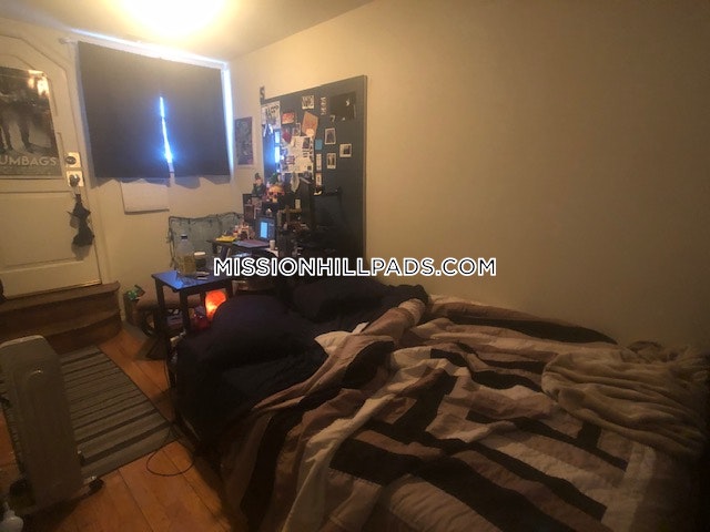 152 Parker Hill Ave, Mission Hill