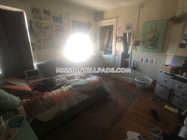 152 Parker Hill Ave, Mission Hill