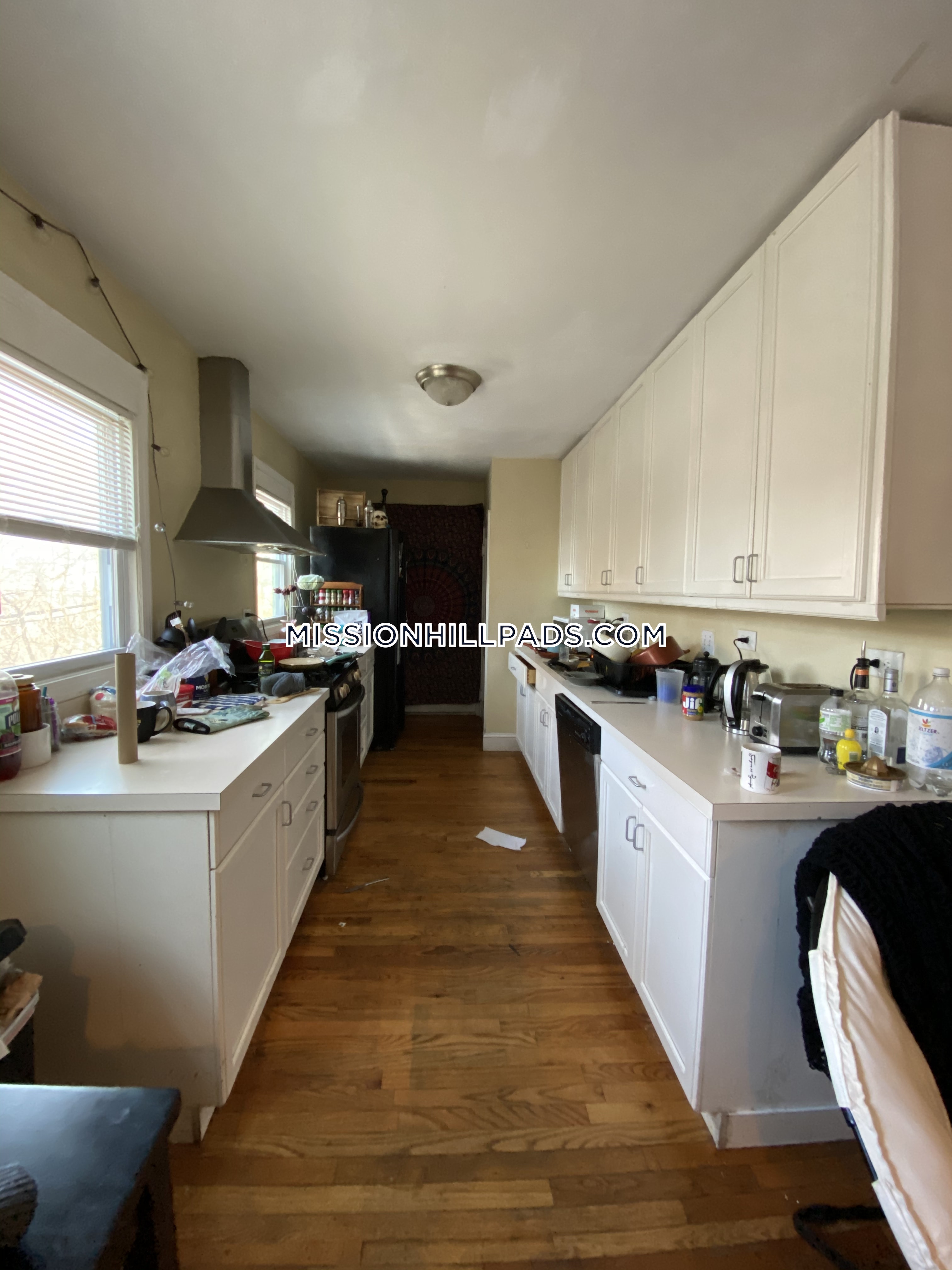 152 Parker Hill Ave, Mission Hill