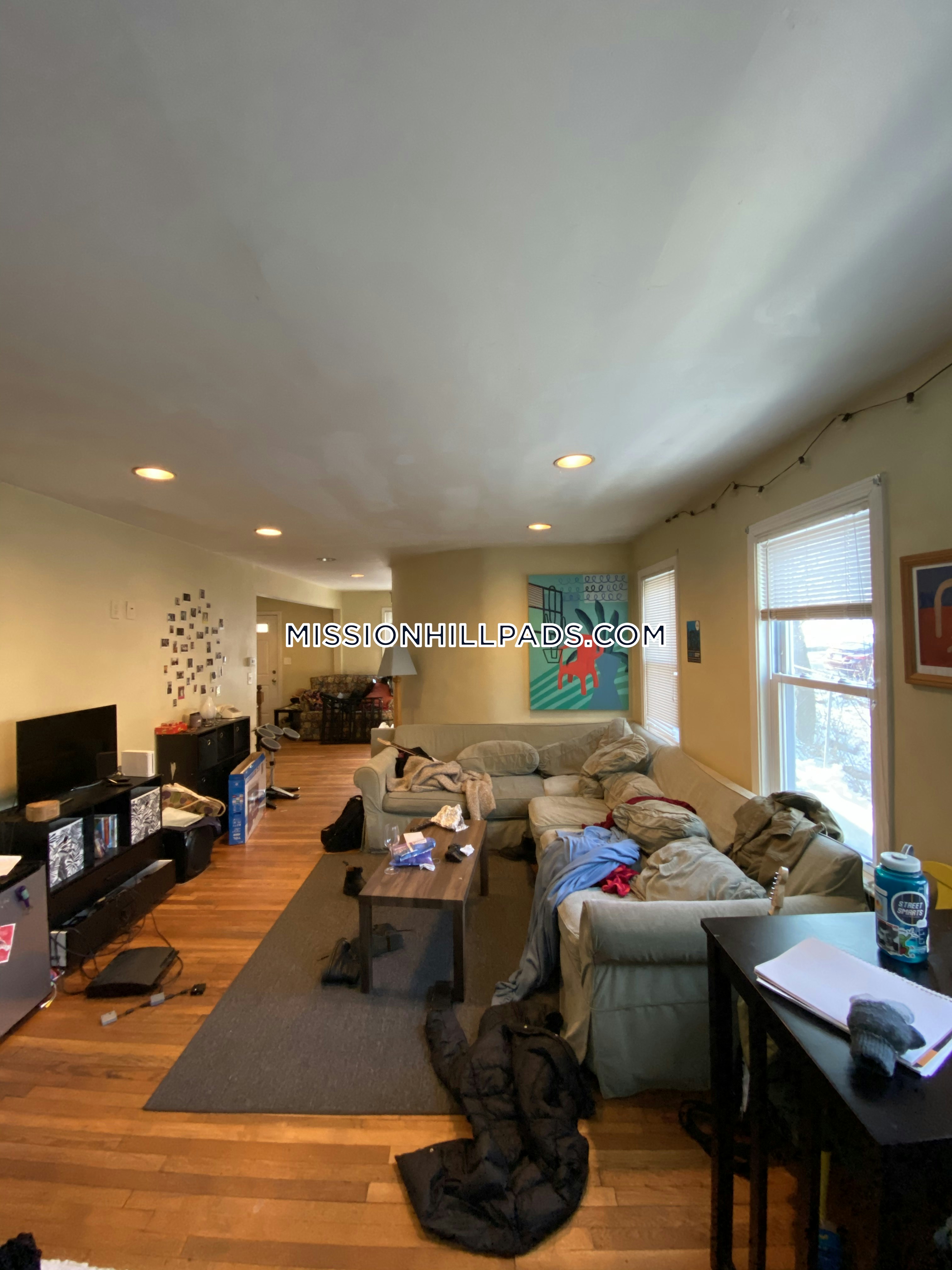 152 Parker Hill Ave, Mission Hill