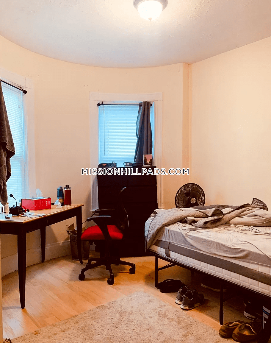 17 Sachem St, Mission Hill