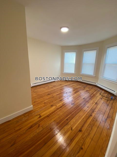 66 Pleasant St, Cambridgeport