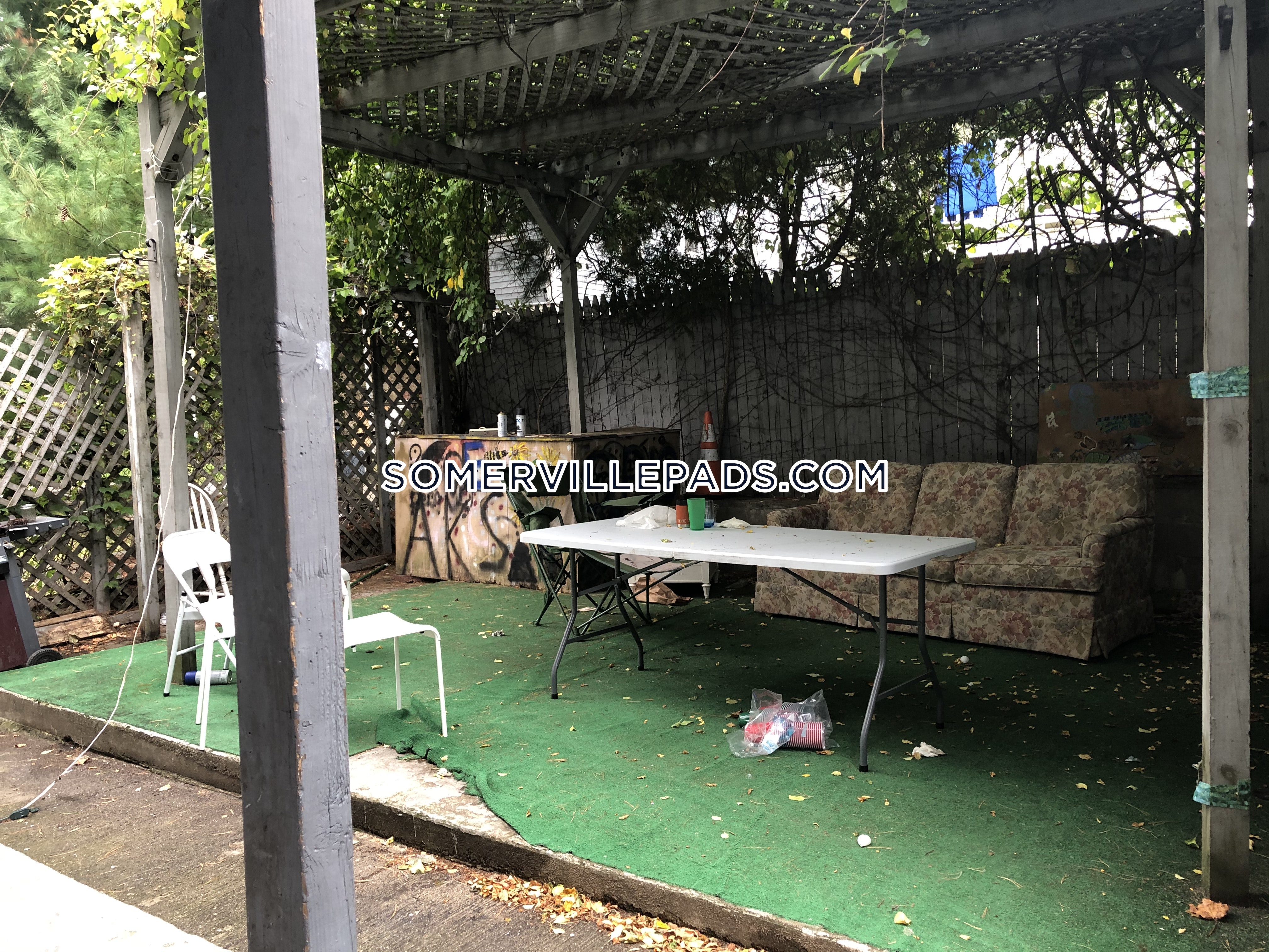 33 Teele Ave, Davis Square