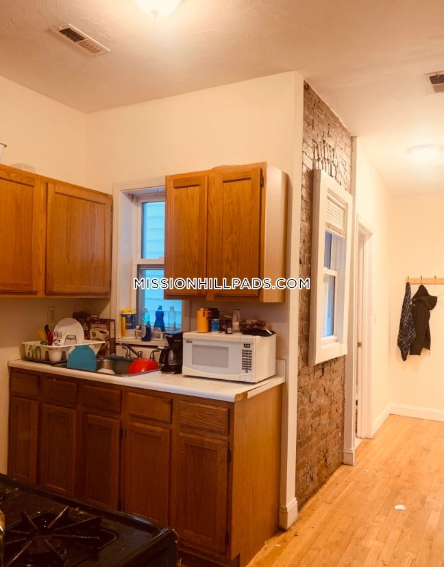 733.2 Parker St, Mission Hill