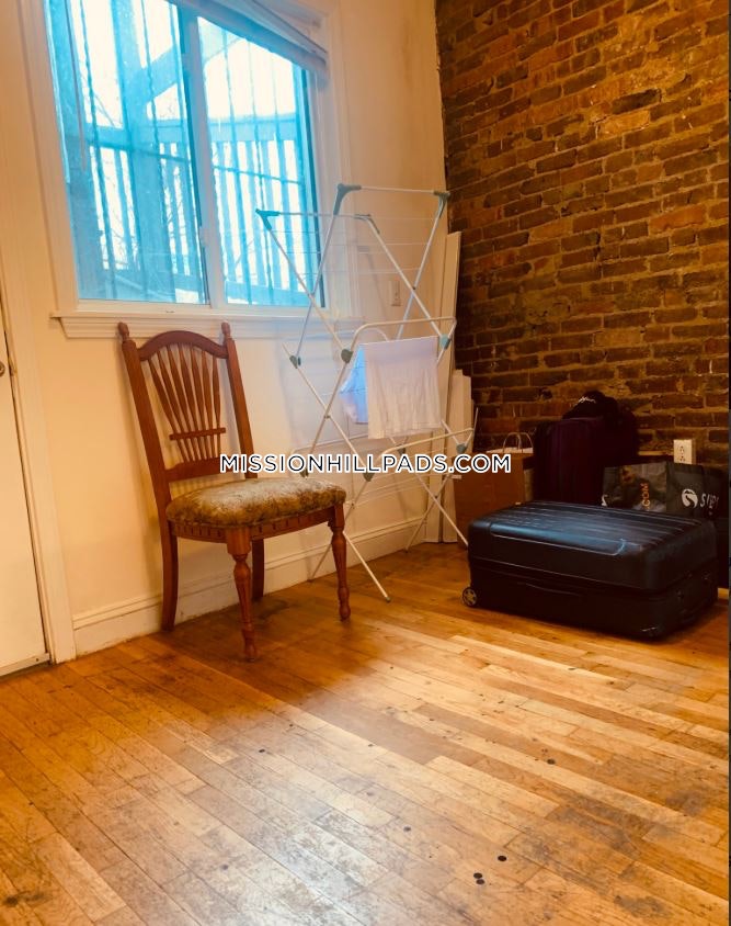 733.2 Parker St, Mission Hill