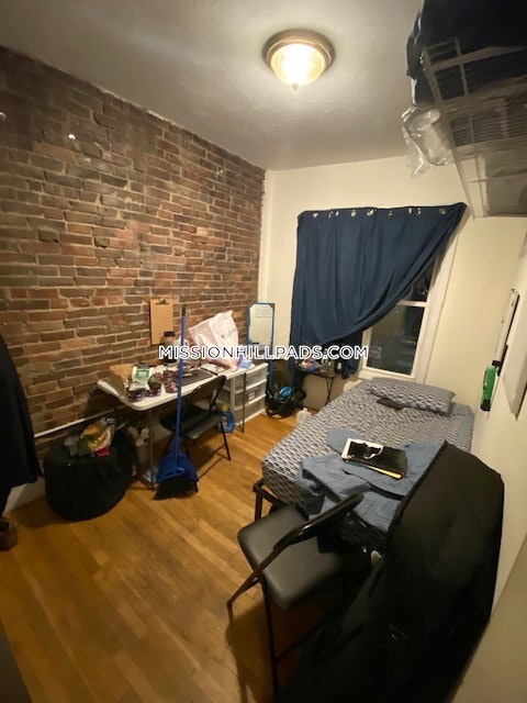 733.2 Parker St, Mission Hill