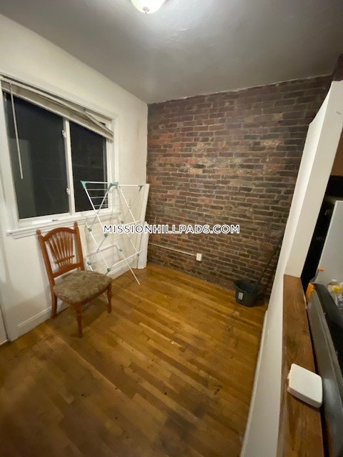 733.2 Parker St, Mission Hill