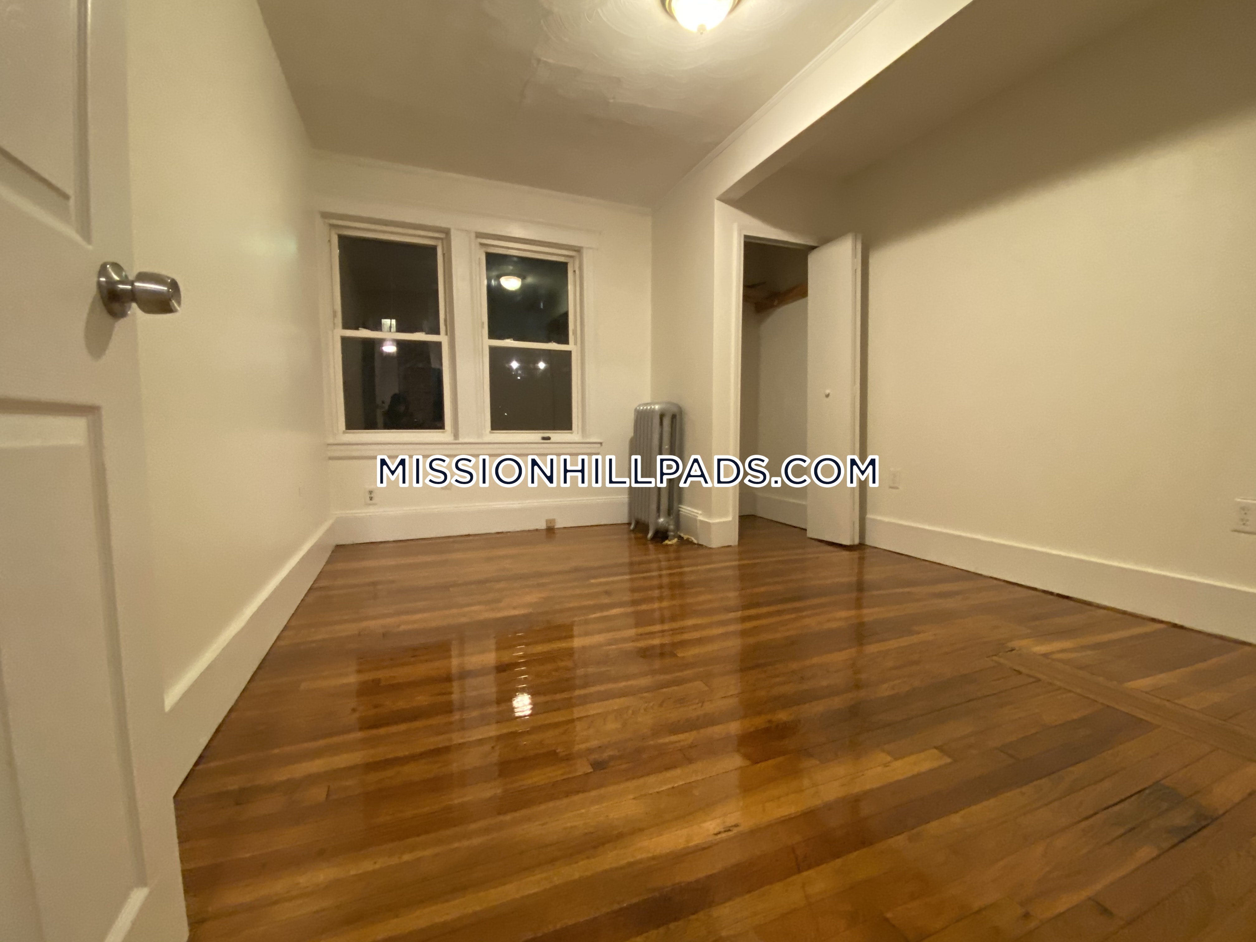 183 Hillside St, Mission Hill