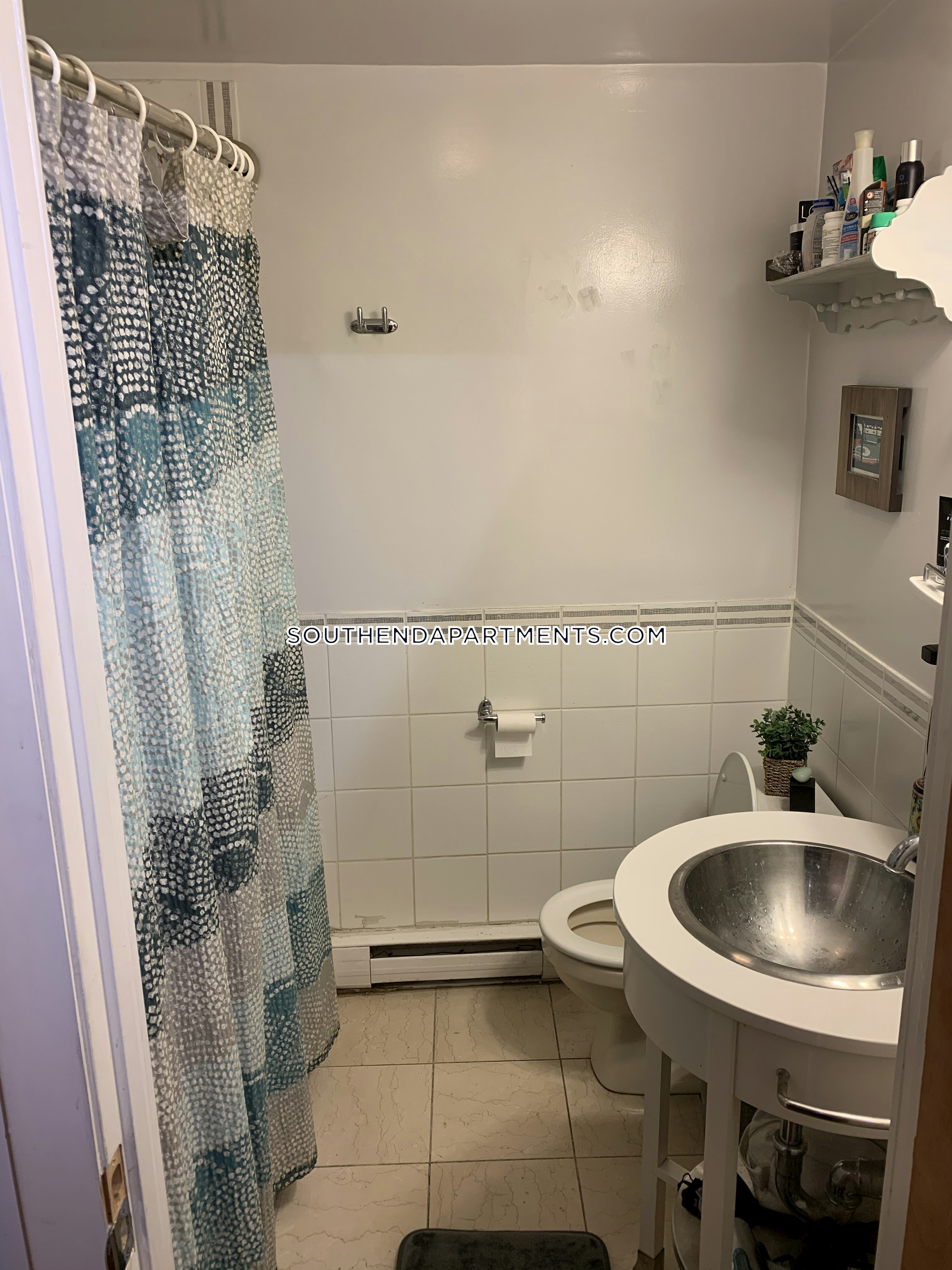 702 Massachusetts, South End