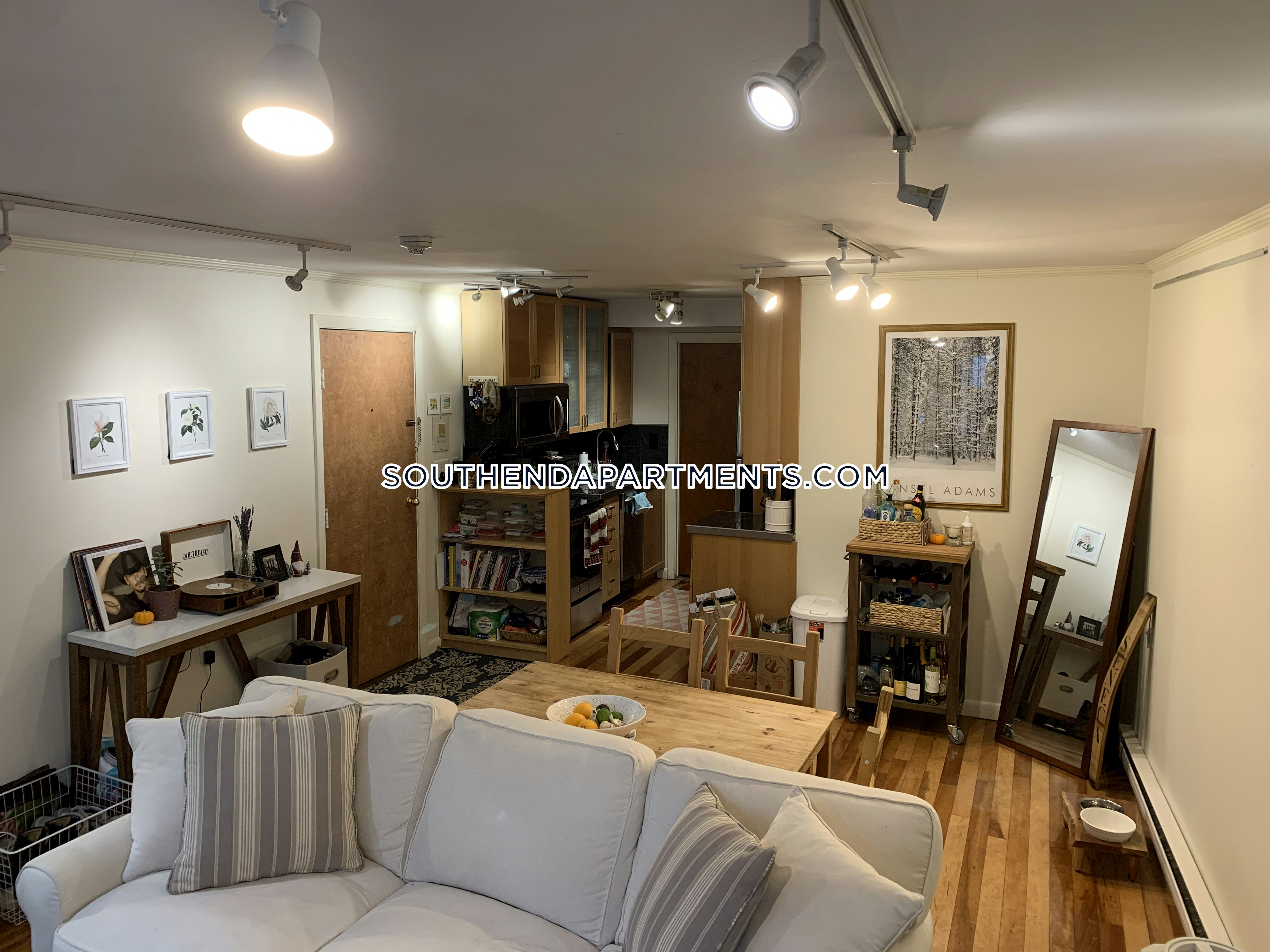 702 Massachusetts, South End