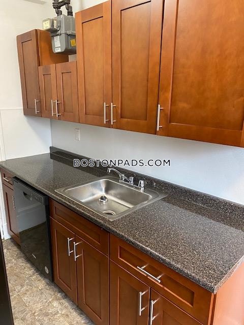 231.24 Park Dr, Fenway