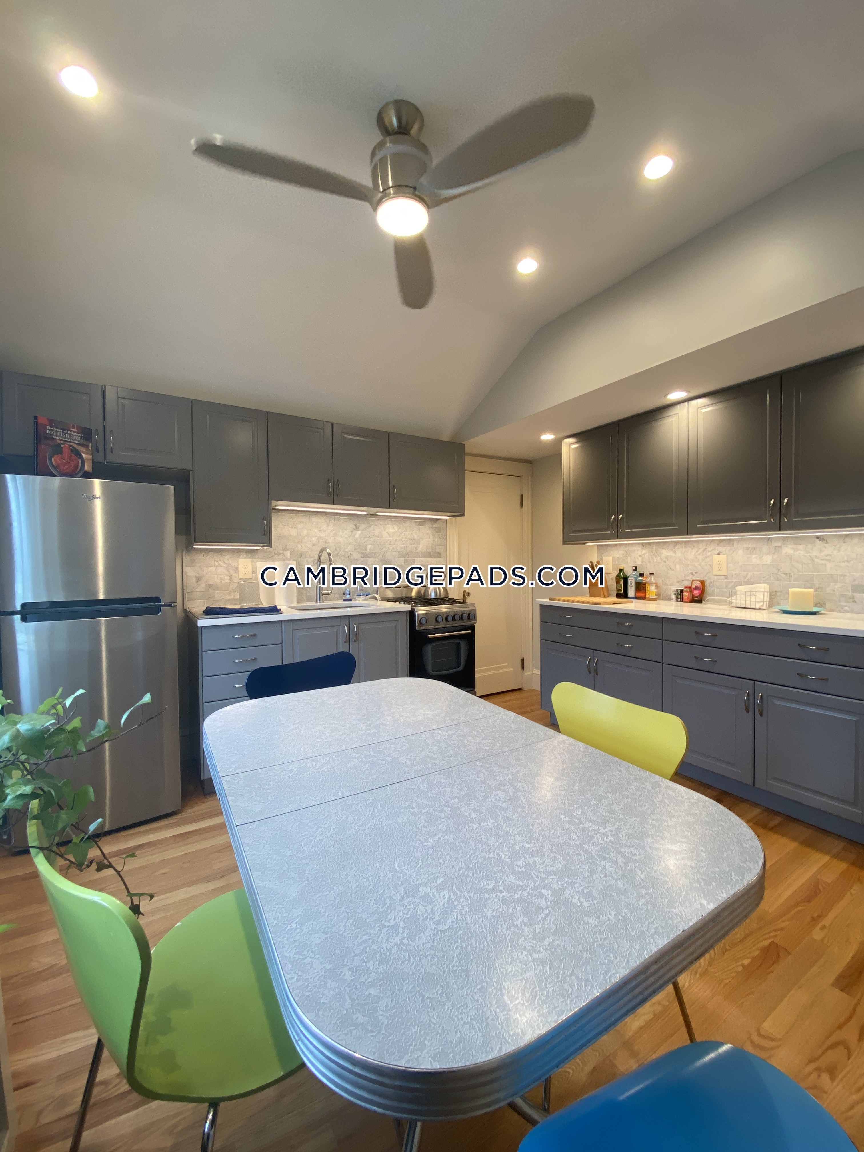 18 Kimball St, North Cambridge