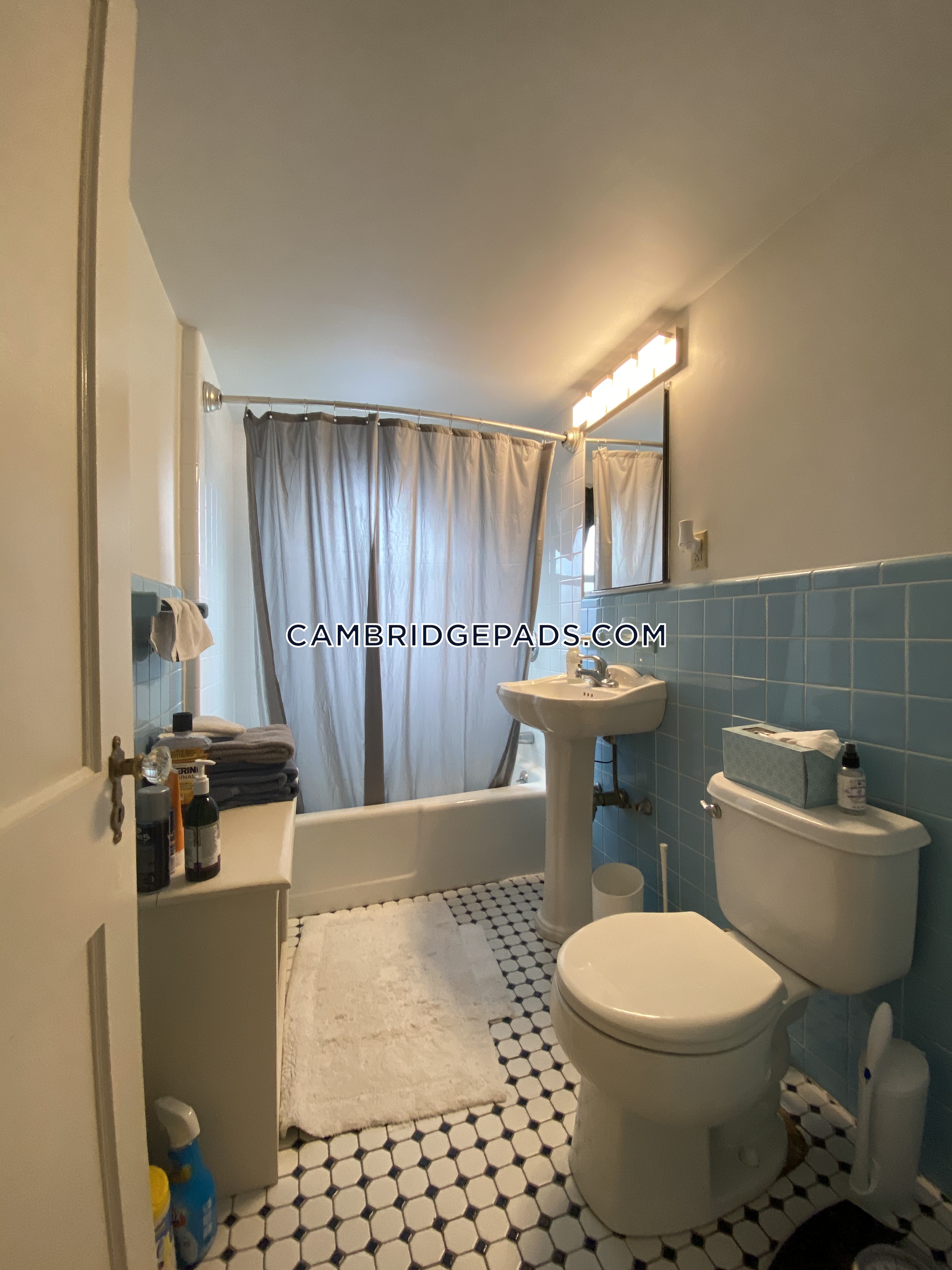 18 Kimball St, North Cambridge