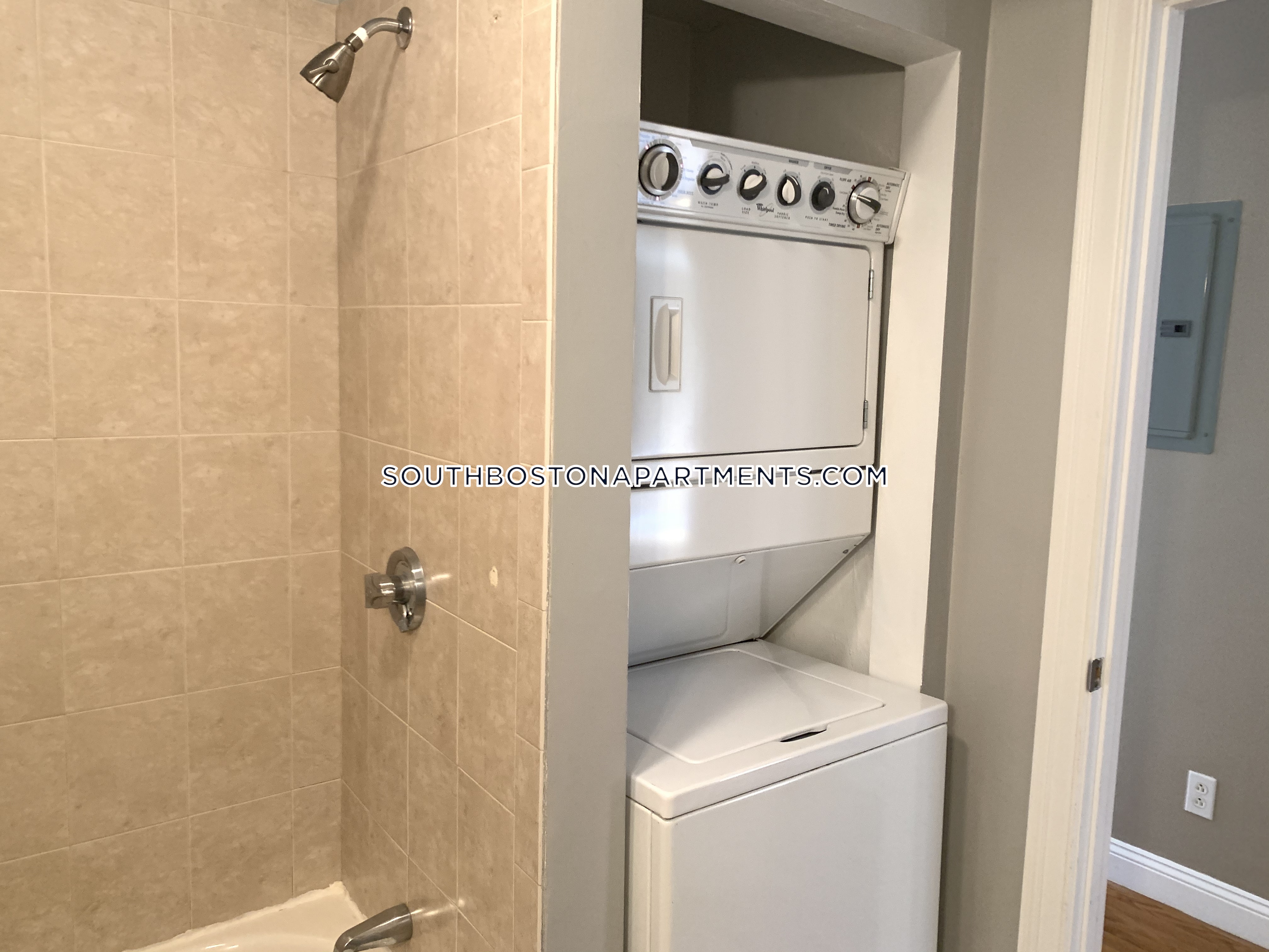 544 8th St, South Boston