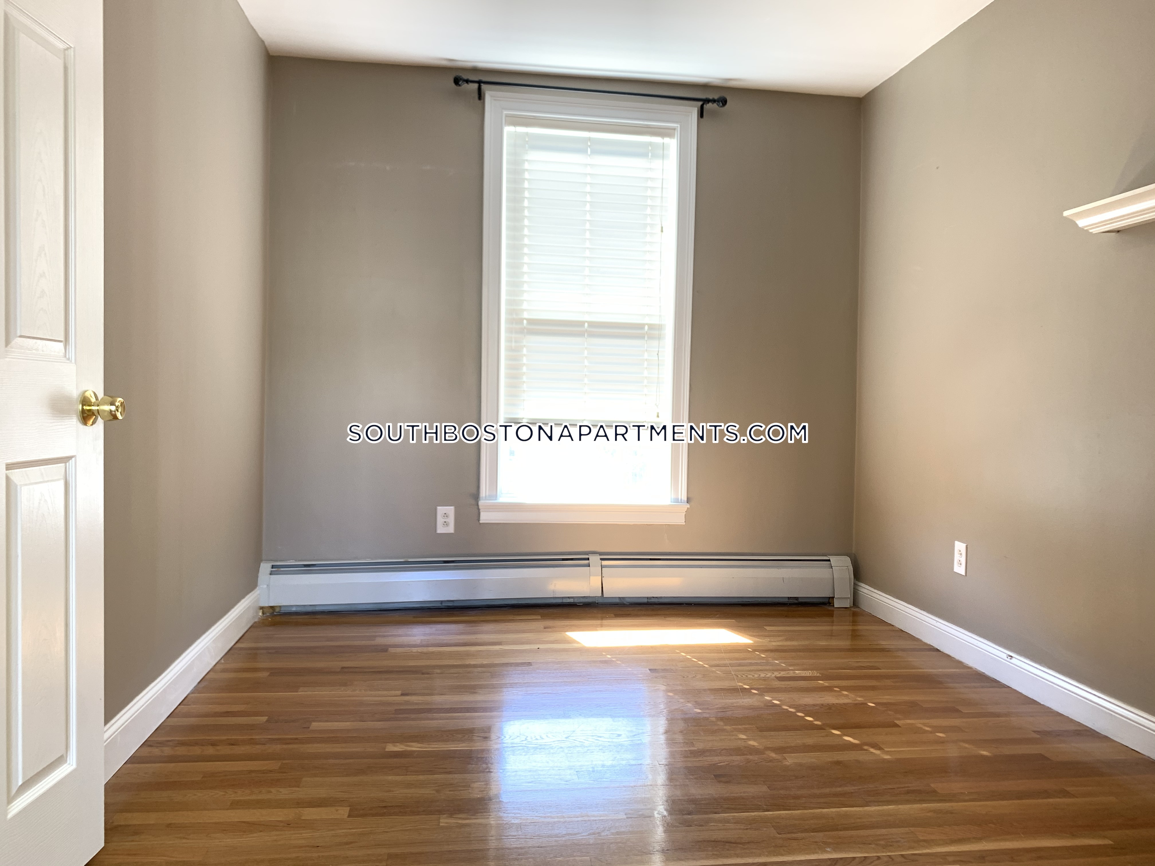 544 8th St, South Boston