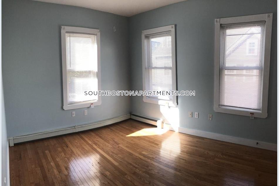 44 Ward St, South Boston