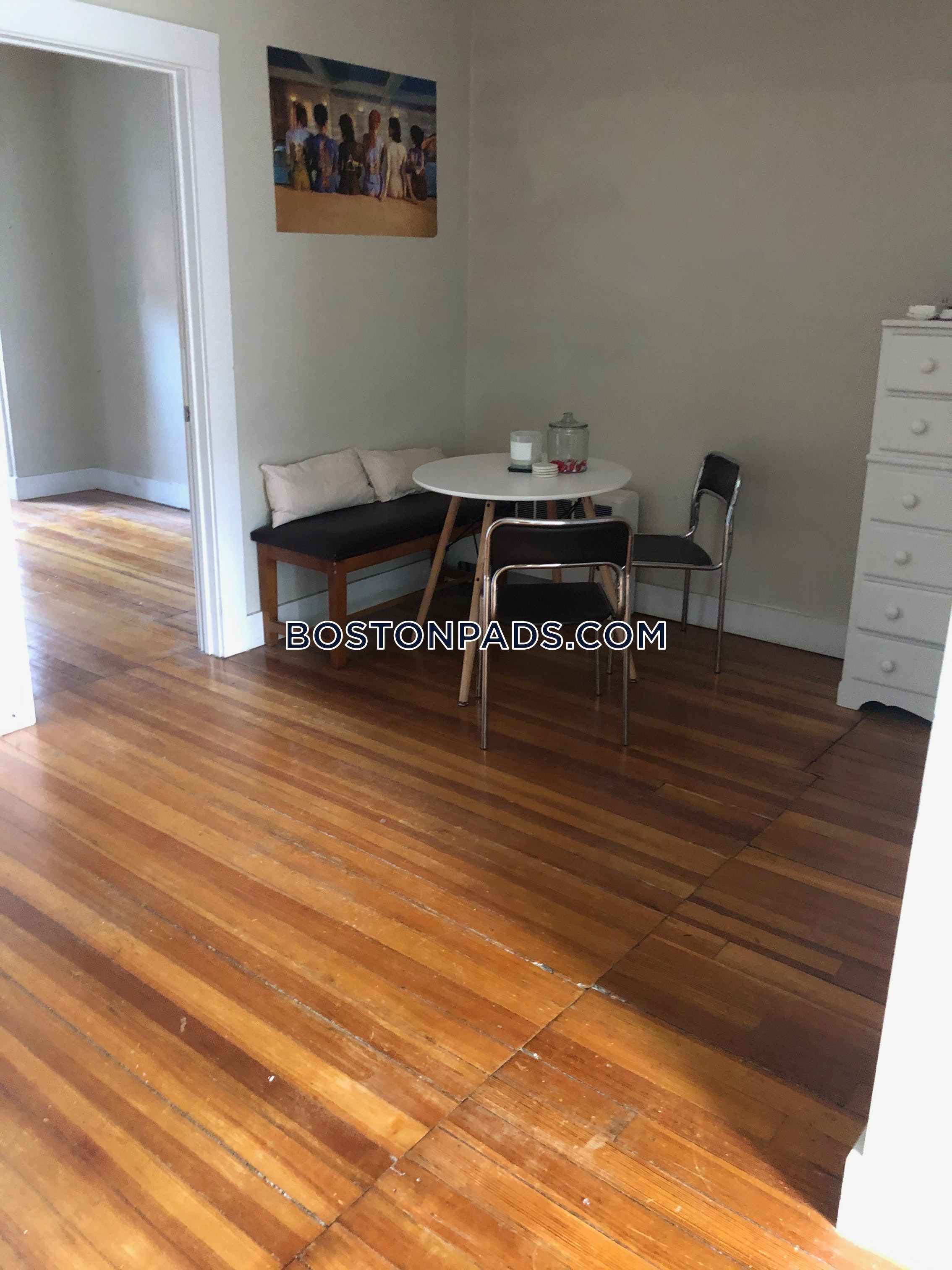 435 Hanover, North End