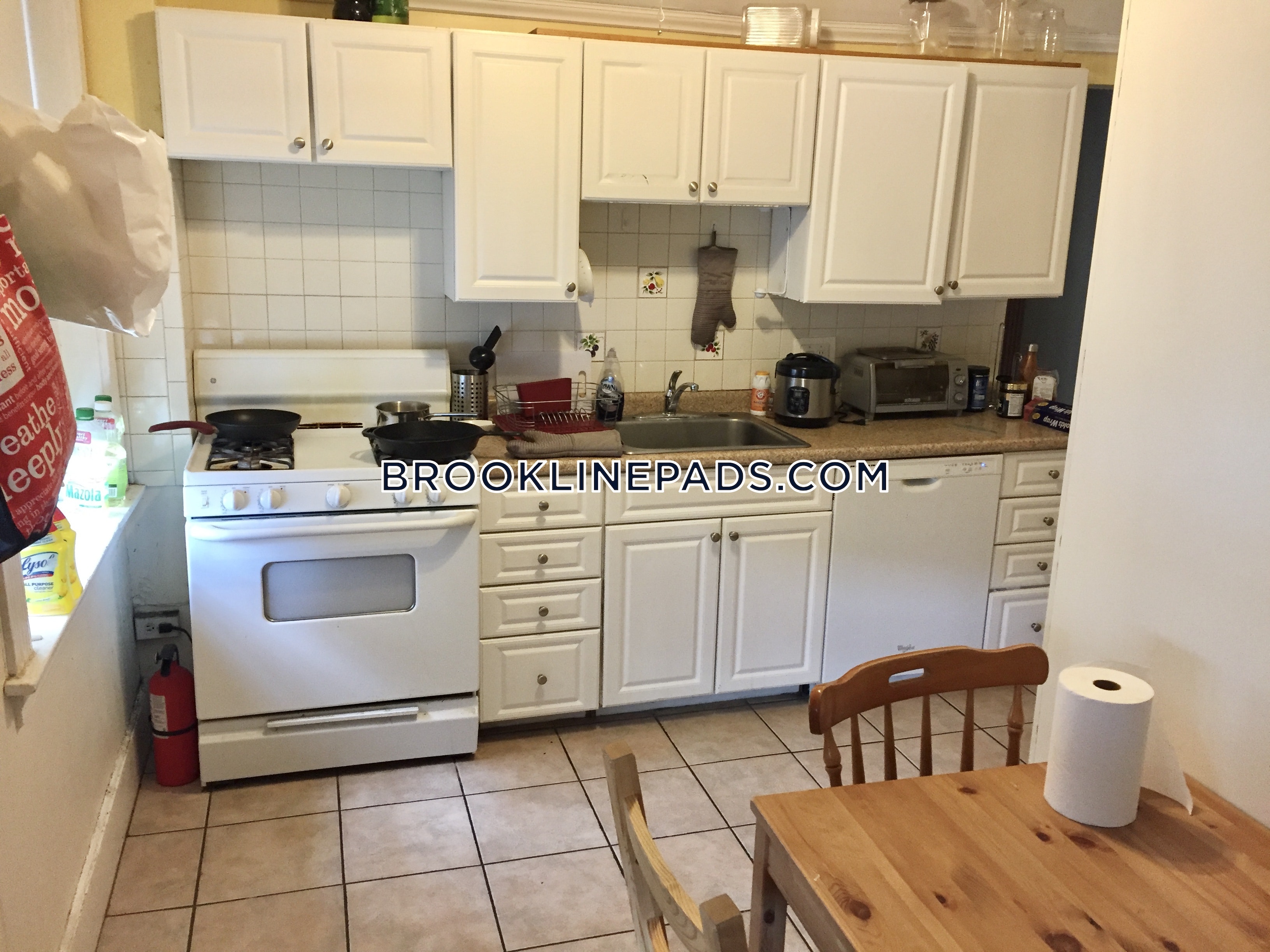 186 Naples Rd, Brookline
