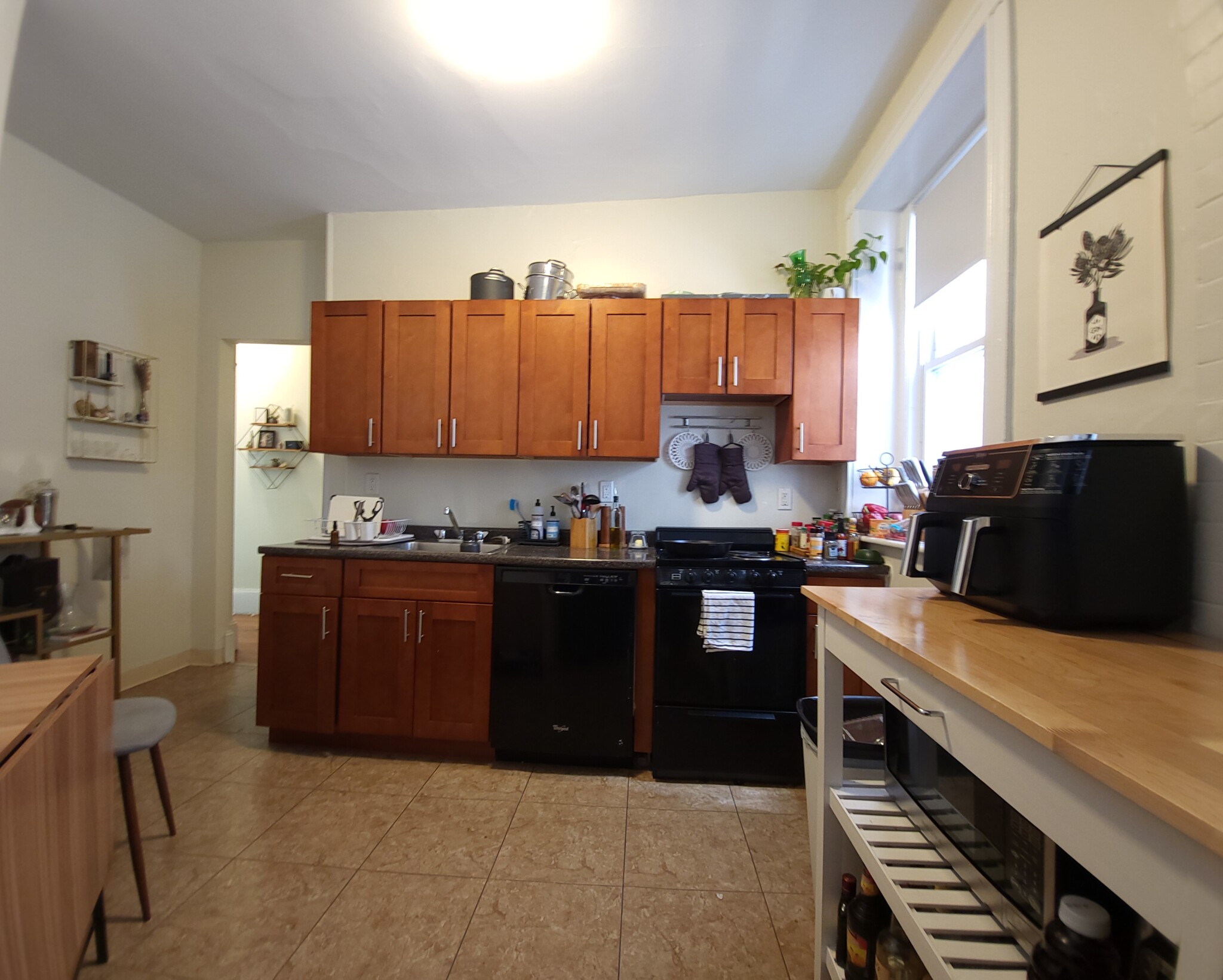 1580 Beacon St, Washington Square