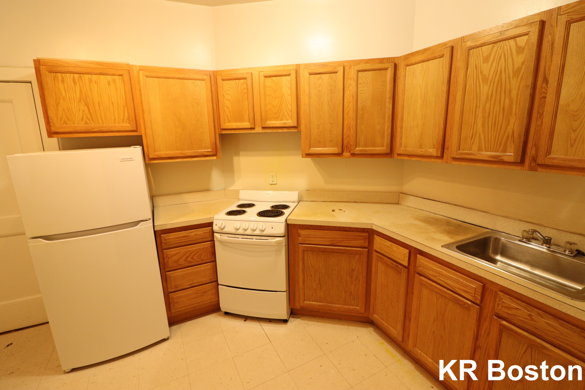 1595 Beacon St, Washington Square