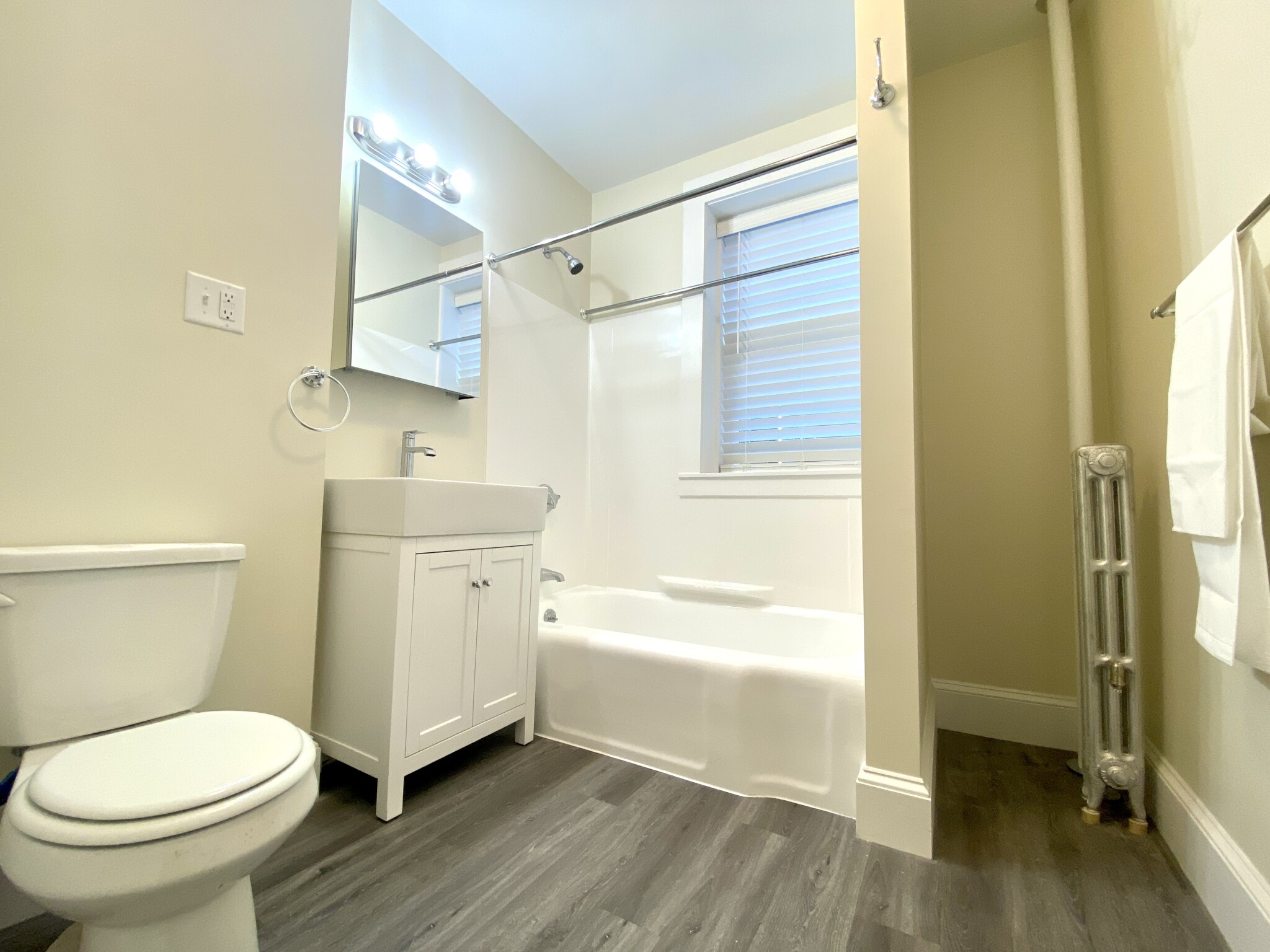 1595 Beacons St, Coolidge Corner