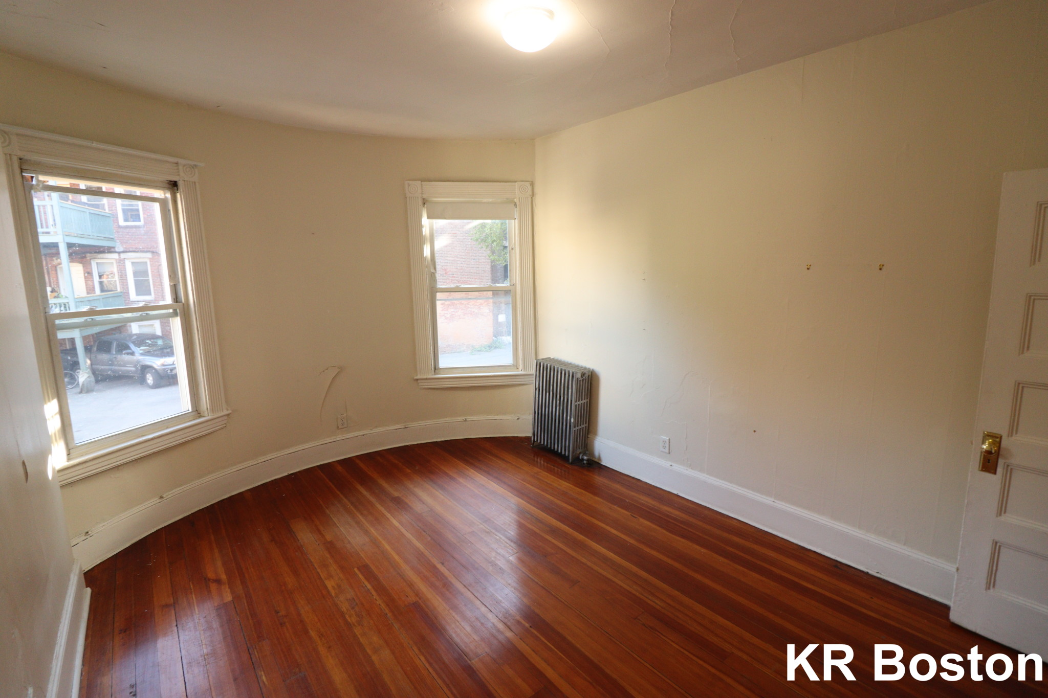 1595 Beacon St, Brookline Hills