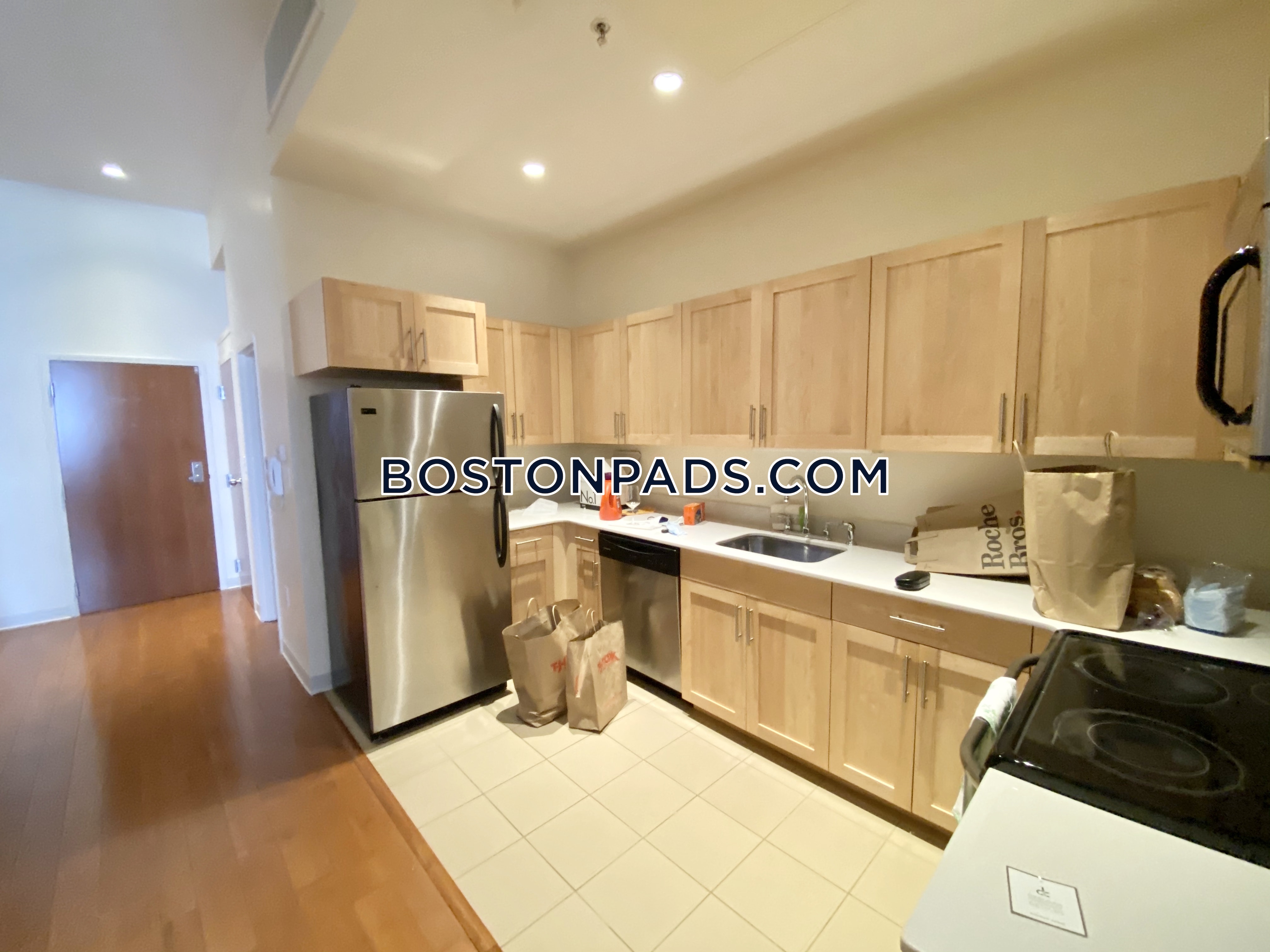 407 Washington St, Downtown