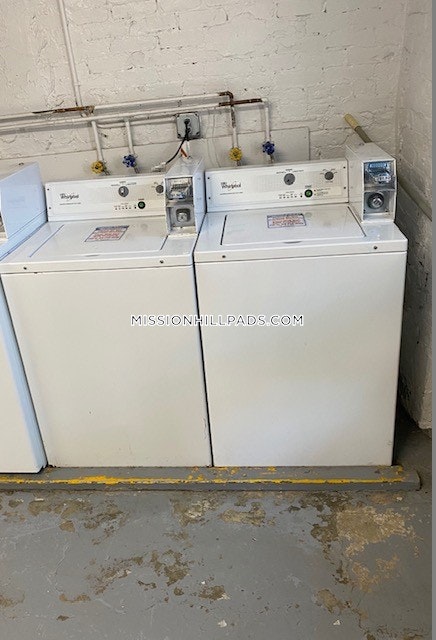 46 Huntington Ave, Mission Hill