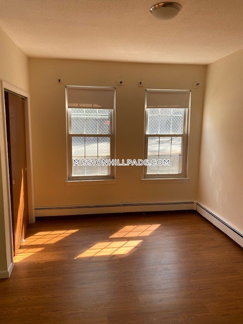 46 Huntington Ave, Mission Hill