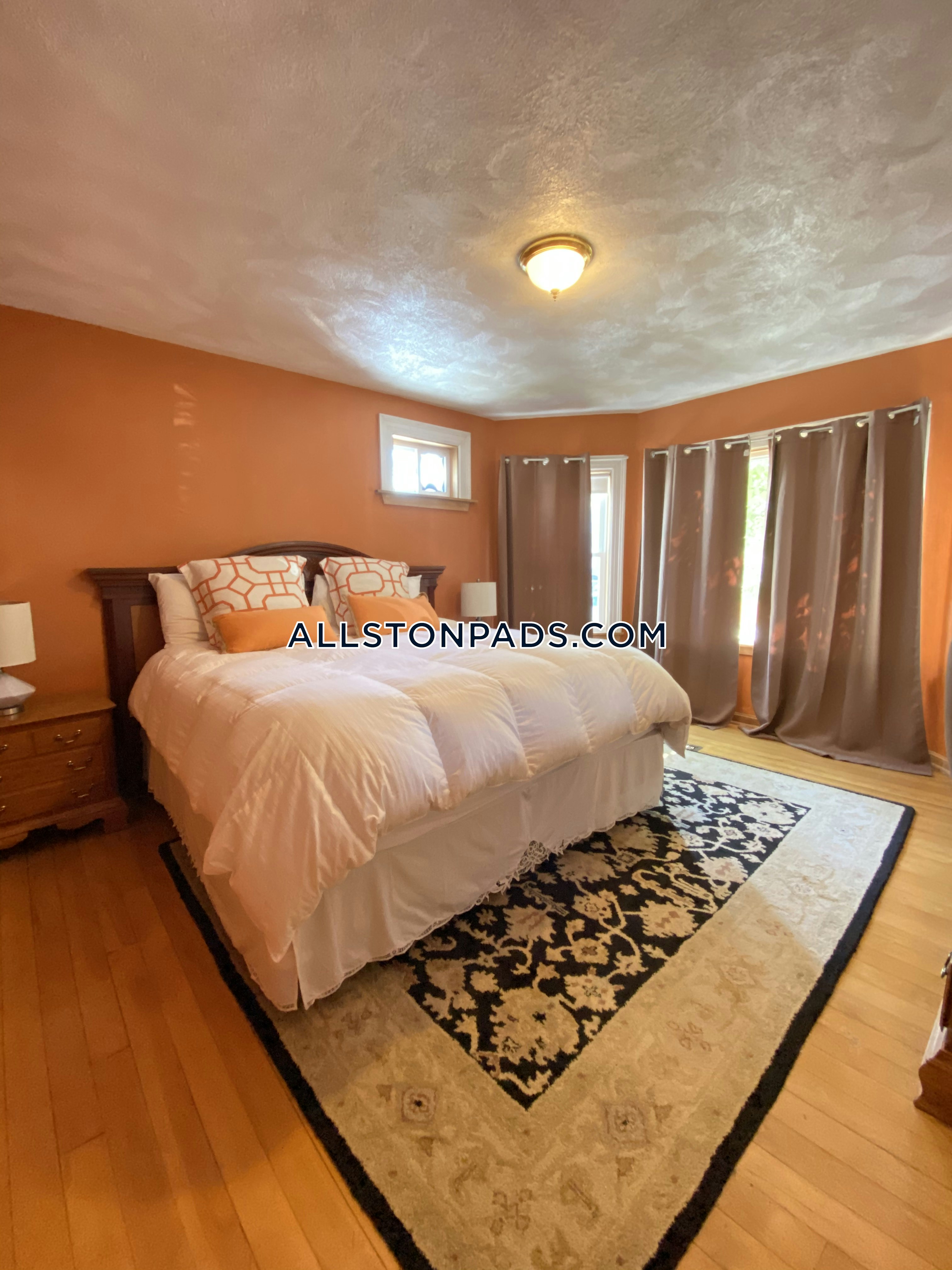 17 Holman St, Lower Allston