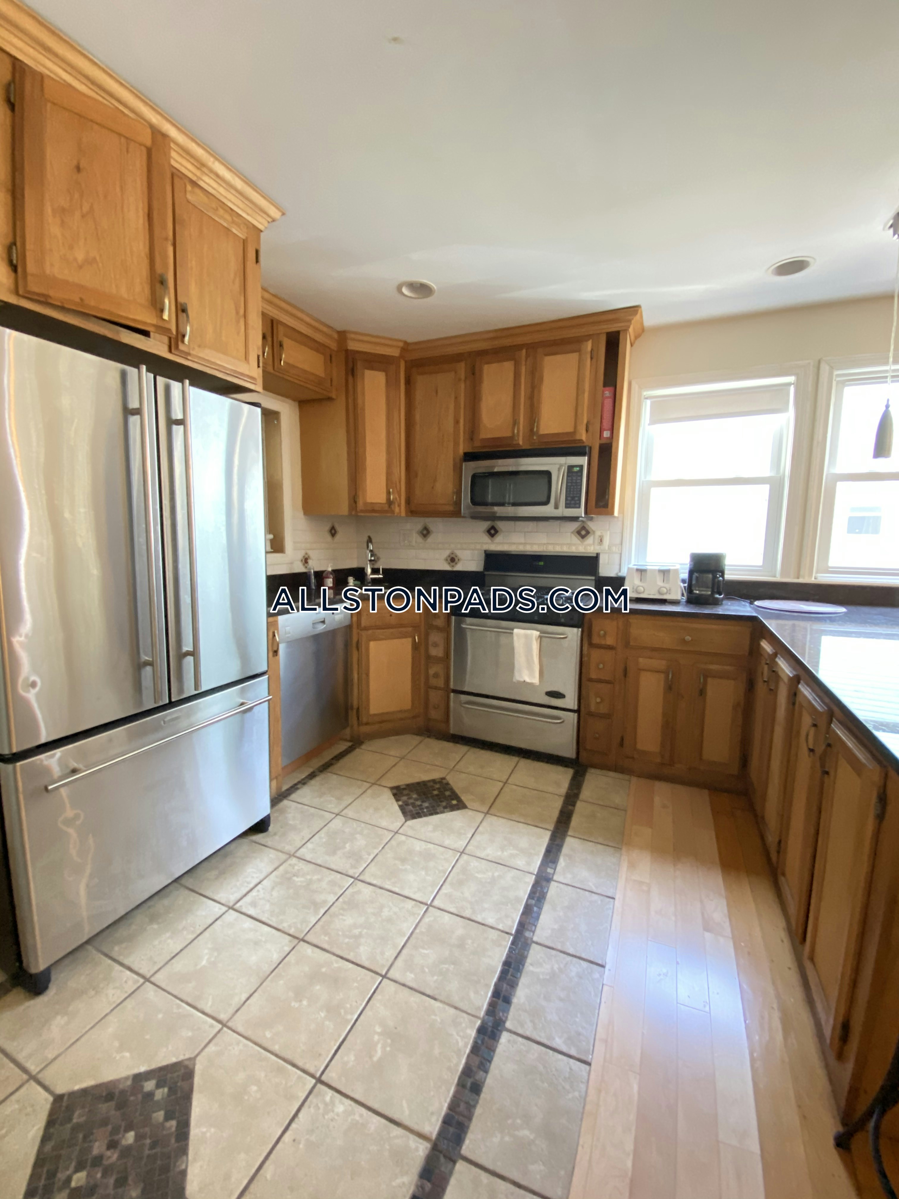 17 Holman St, Lower Allston