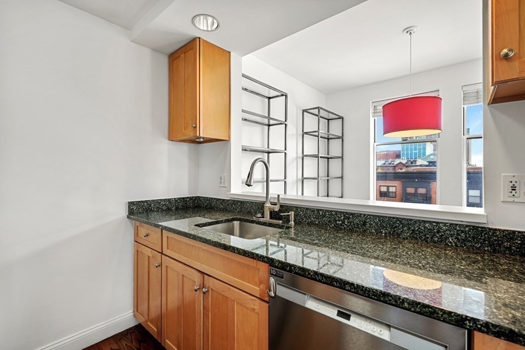 1597 Washington St, South End