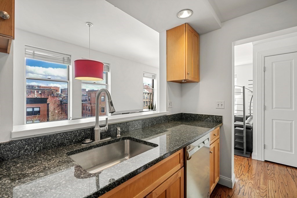 1597 Washington St, South End