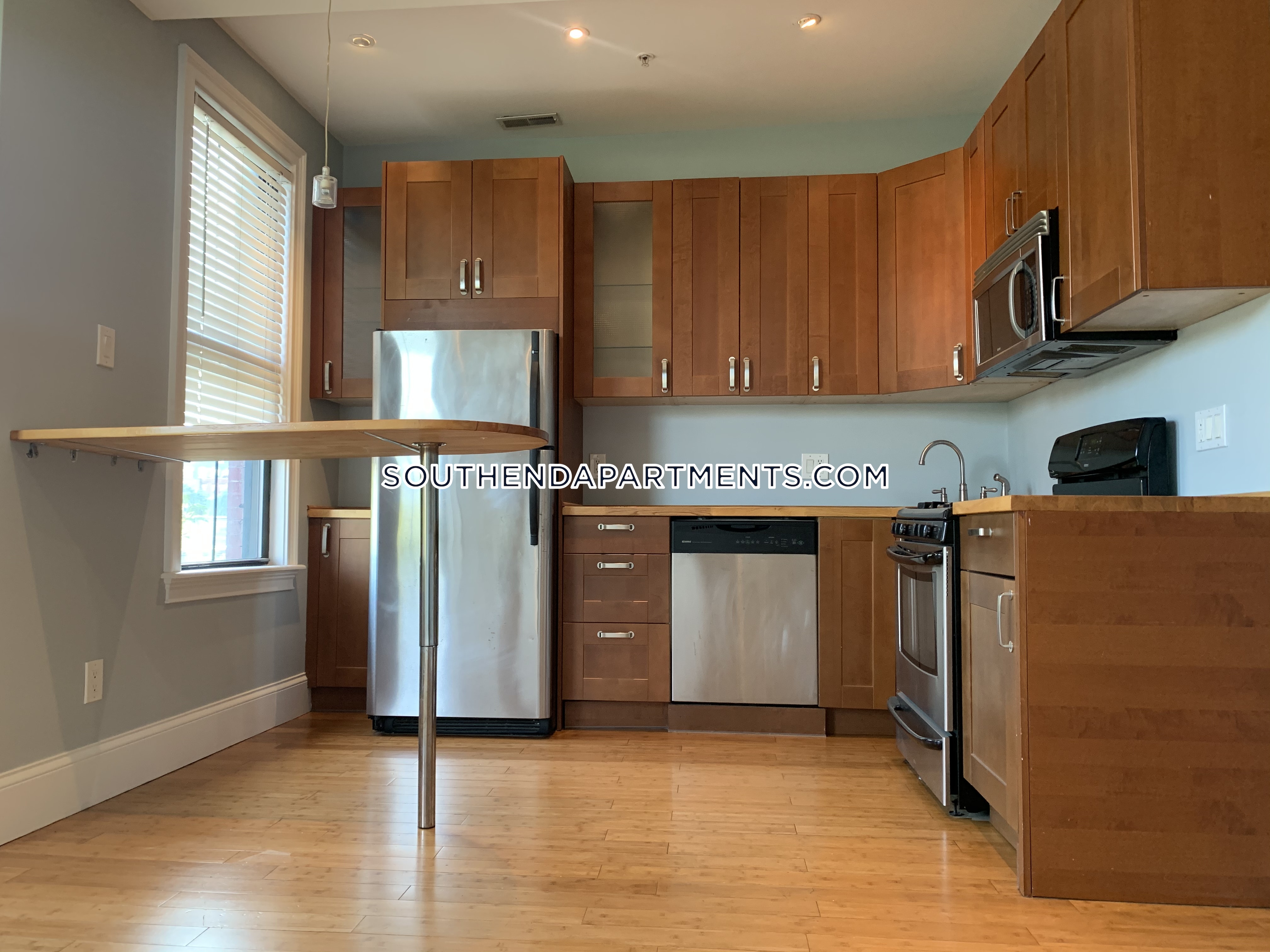 9 Cortes St, Back Bay