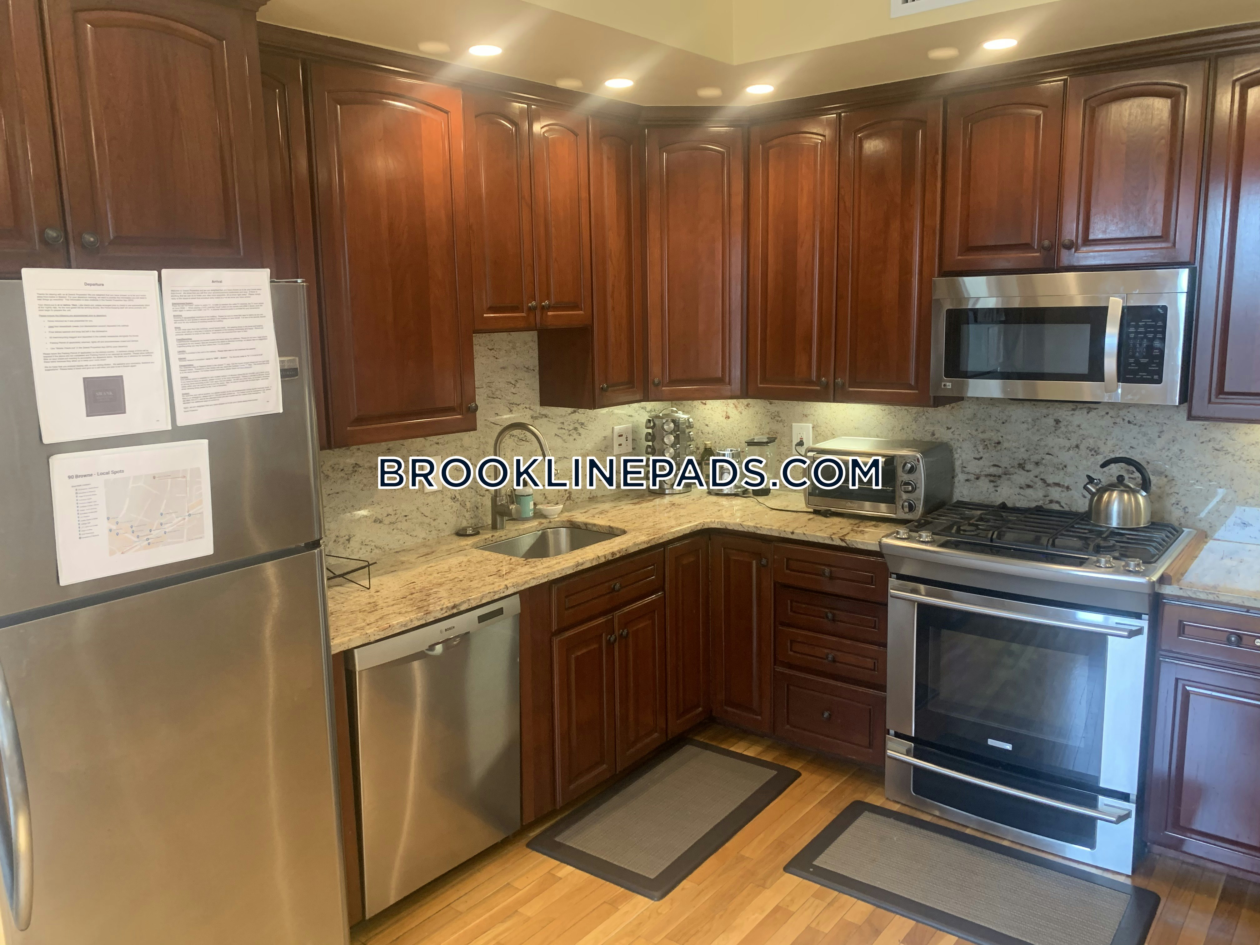 90 Browne St, North Brookline