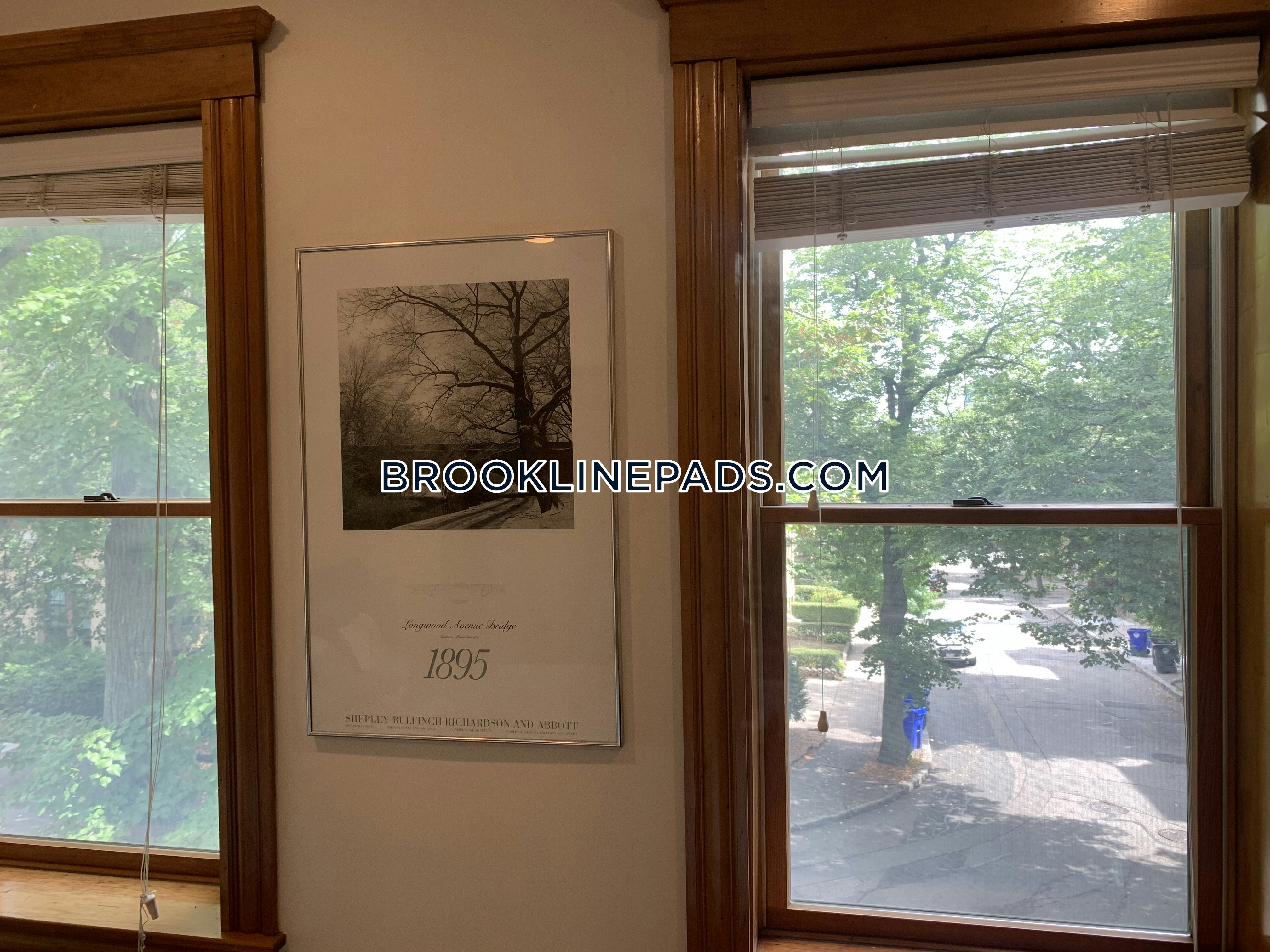 90 Browne St, North Brookline