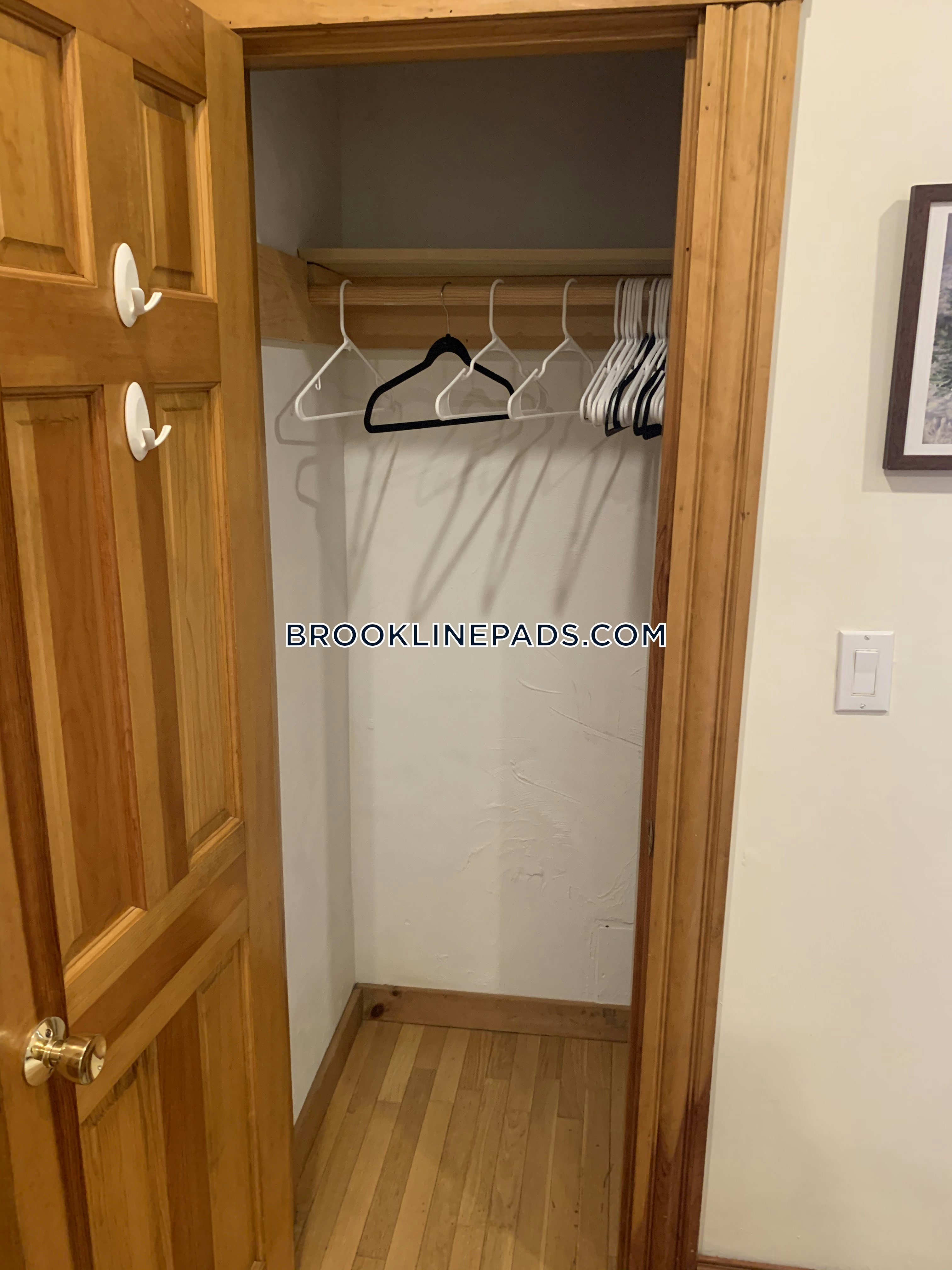 90 Browne St, North Brookline