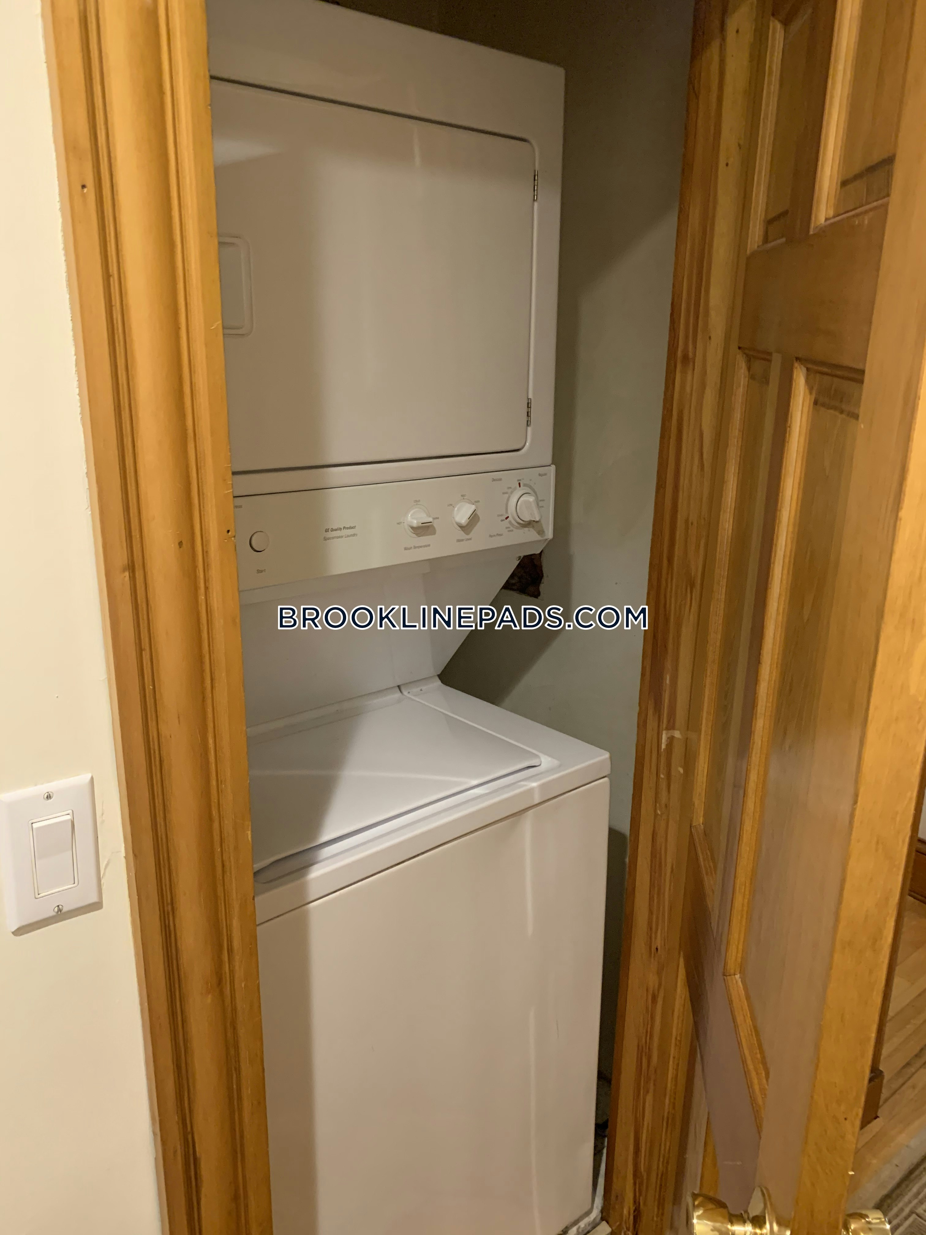 90 Browne St, North Brookline